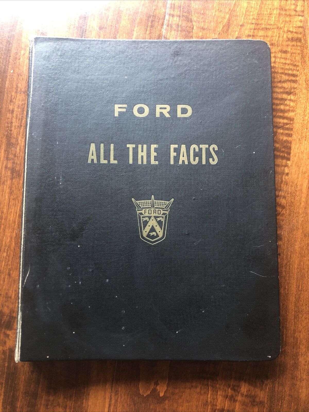1958 FORD “ALL THE FACTS” Dealer Book. Thunderbird Station Wagon Fairlane Etc.