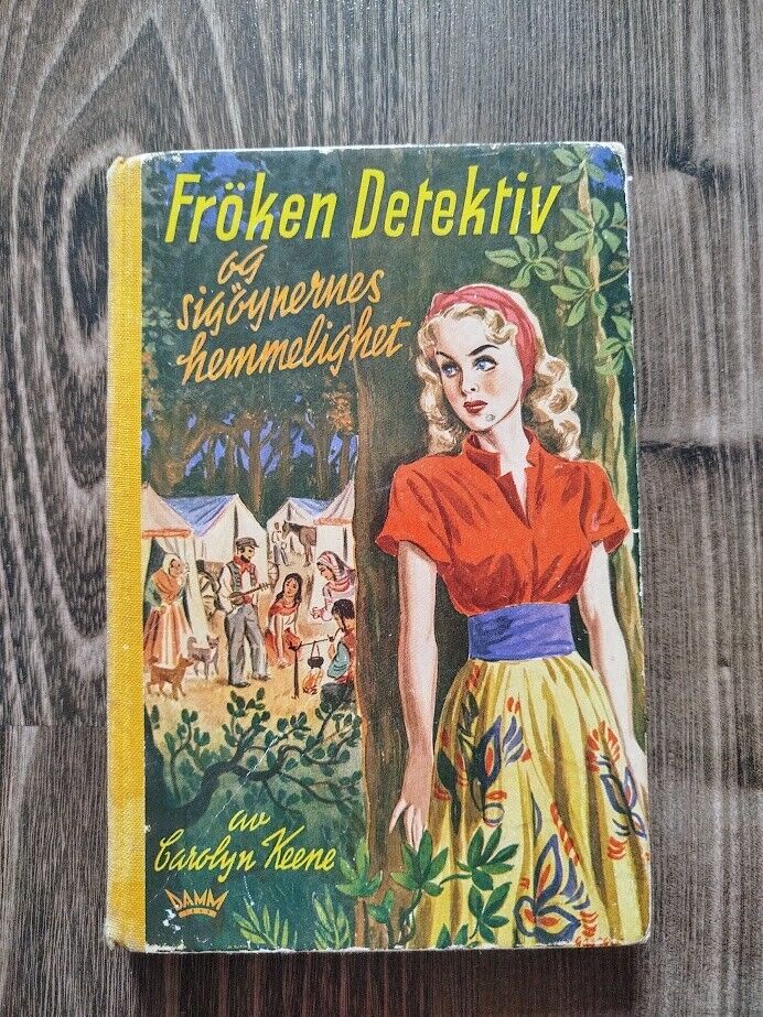 Old 1959 Norwegian Nancy Drew Book -  The Clue in the Old Album - Carolyn Keene