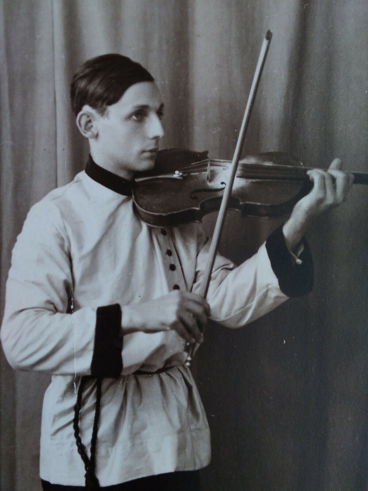 Violinist Antique Photo VTG Early 1900s Jascha Heifetz? RPPC Postcard Paris 1933