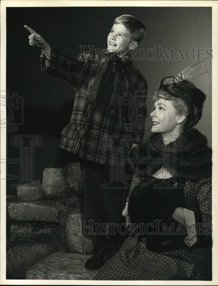 1957 Press Photo Actress June Lockhart in a scene with Dennis Kohler.