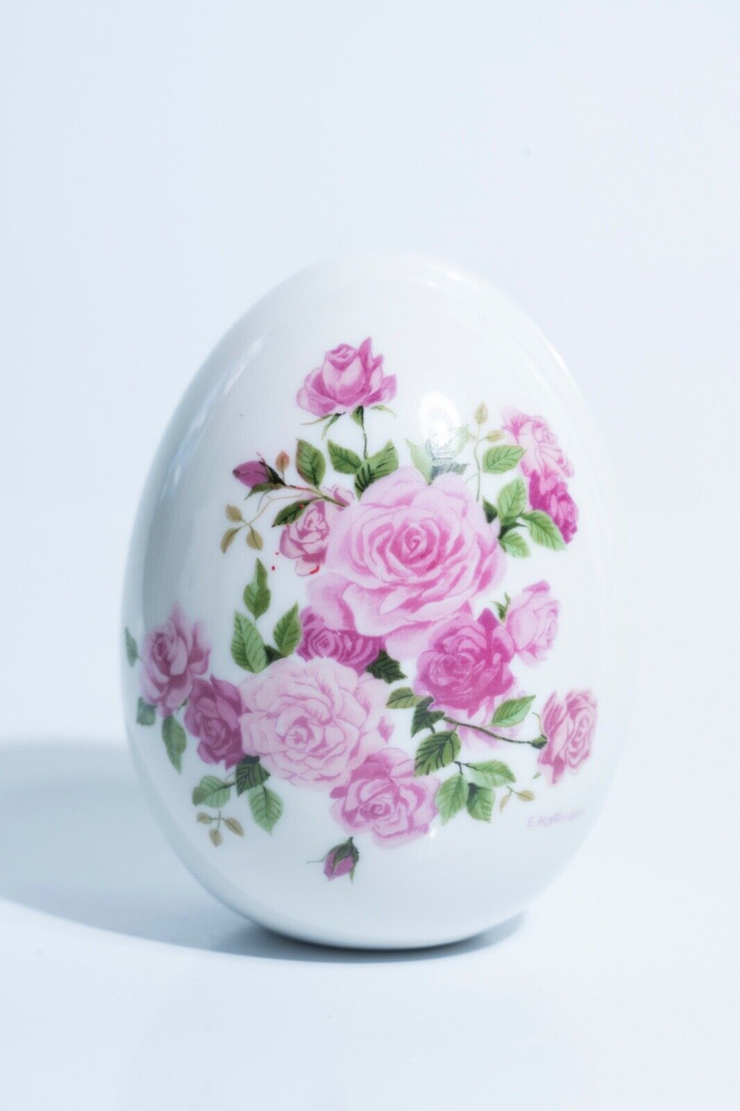 1988 Handcrafted Avon Summer Roses Porcelain Egg 3.25in Vintage
