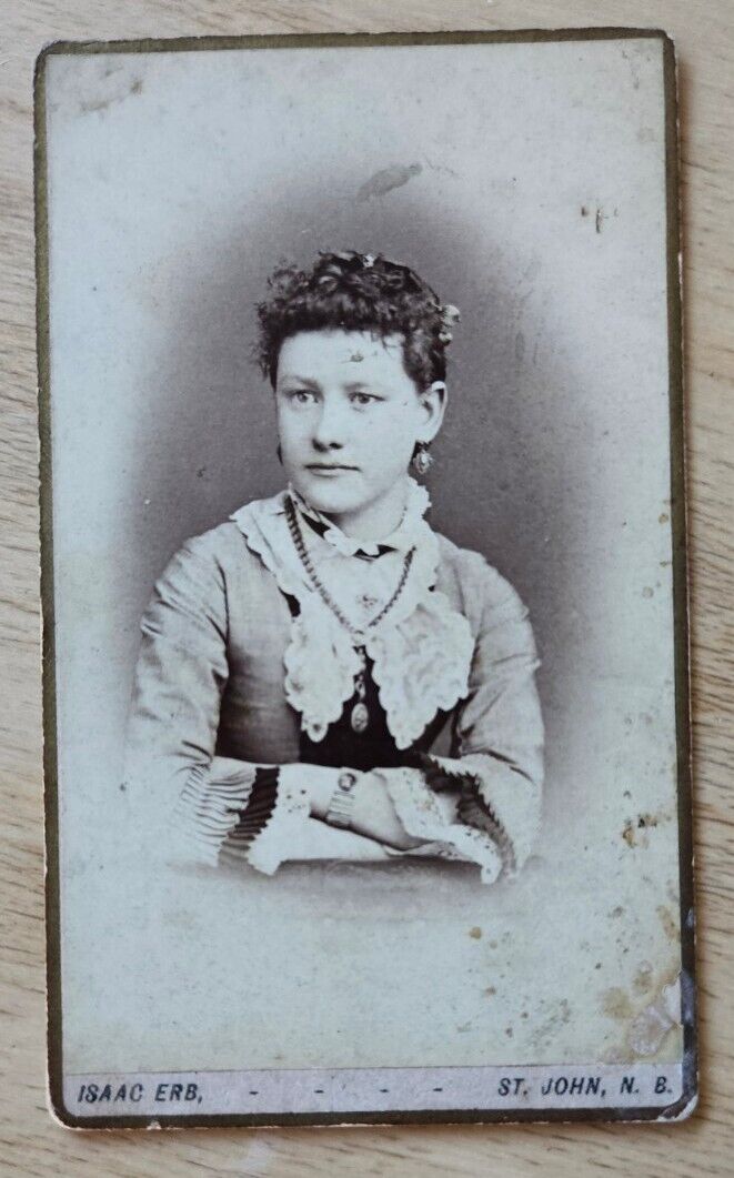 St. John 1800s CDV Photo Young Woman, lace collar, Isaac Erb N.B. Canada Antique