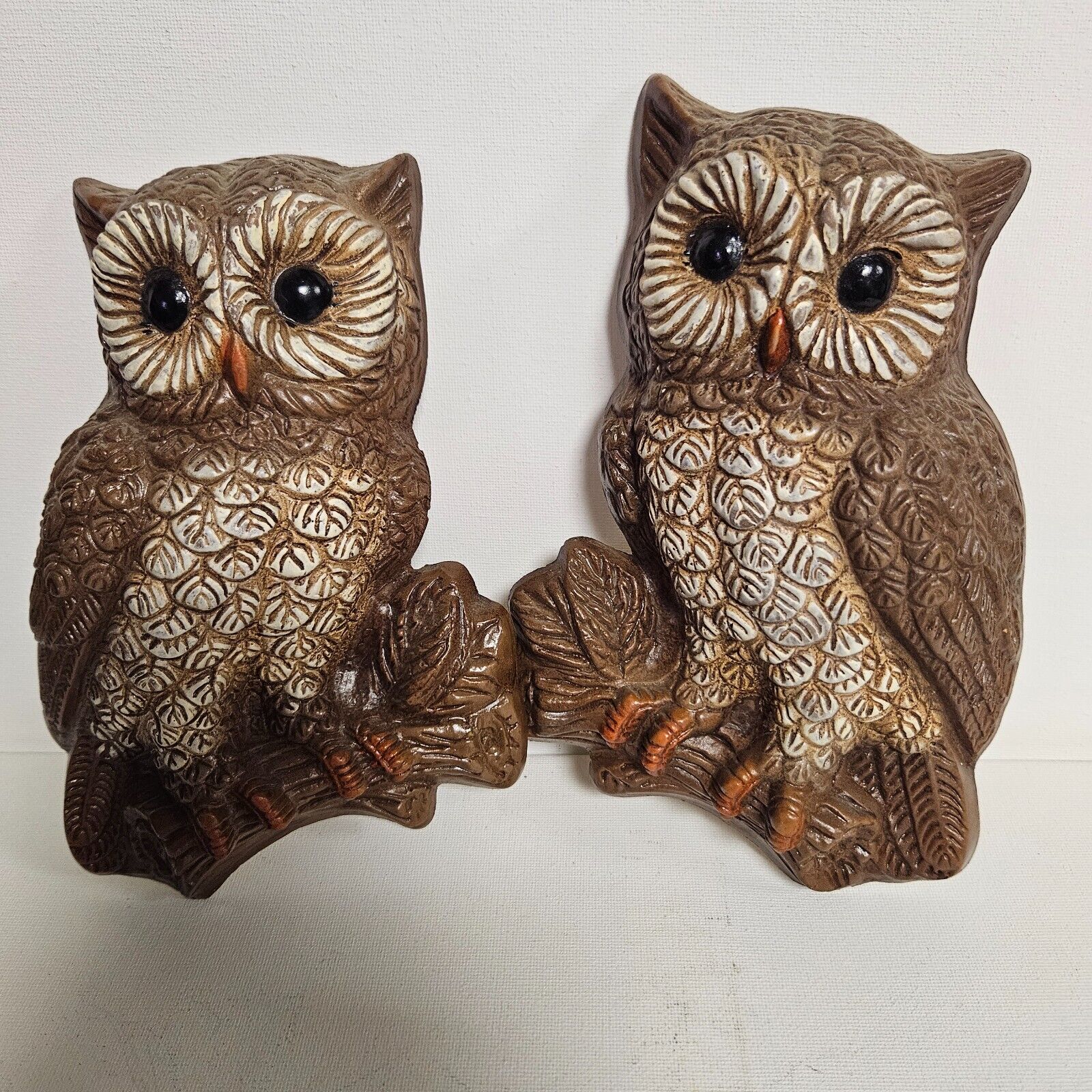 Vintage MCM 2-Piece Retro/Kitschy Owl Wall Hangings Plaques Plastic