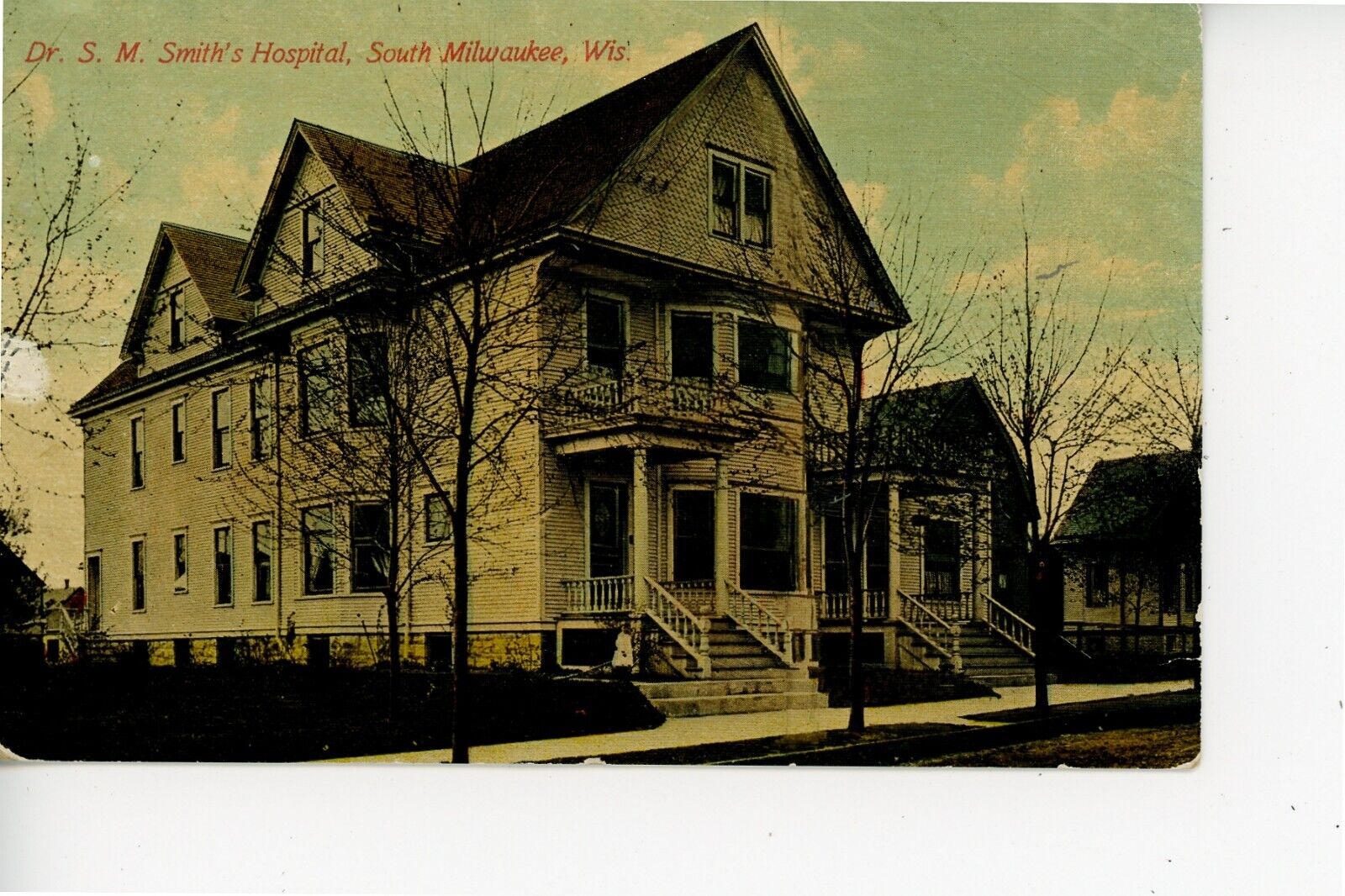 Postcard Dr. S. M. Smith\'s Hospital, South Milwaukee.  Wis   CWI 189-190