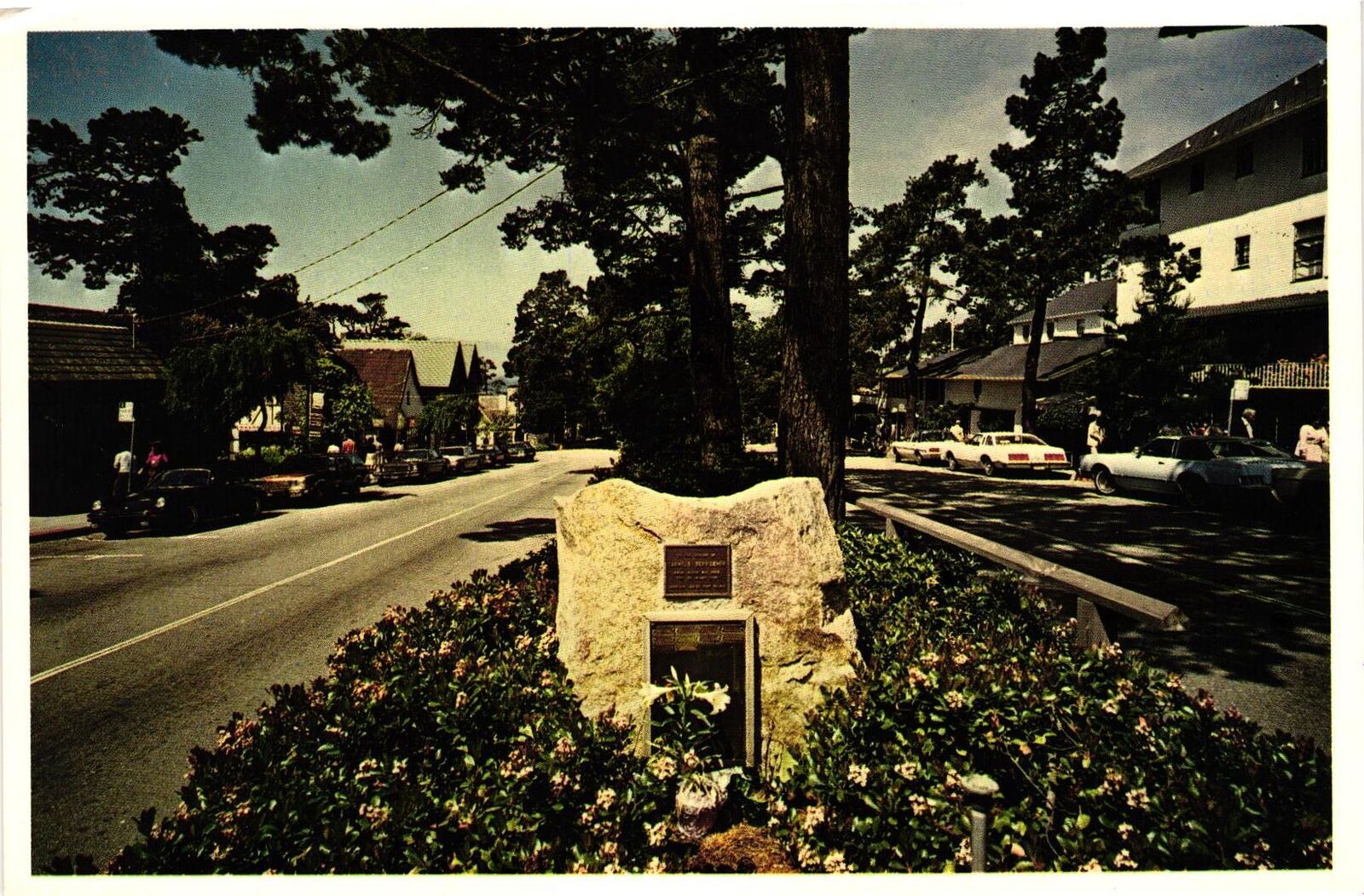 Vintage Postcard 4x6- Ocean Ave, Carmel by the Sea, CA 1960-80s