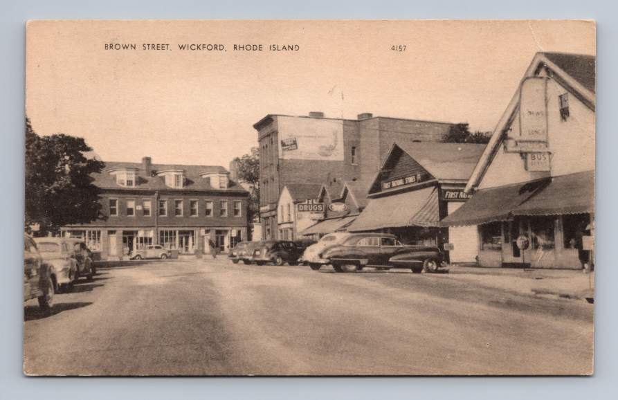 Brown Street WICKFORD Rhode Island Vintage Collotype Postcard 1st National ~50s