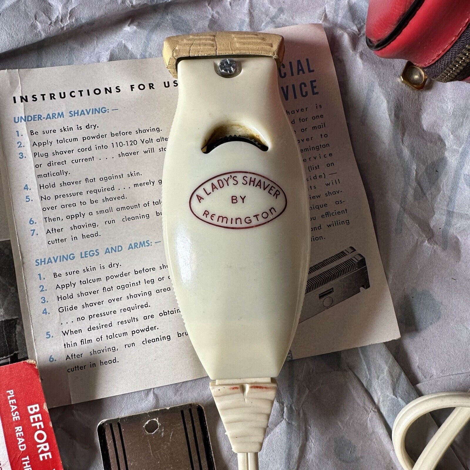 USA Made Vintage Remington Women’s Electric Shaver Model E  Works 1947 +Red case