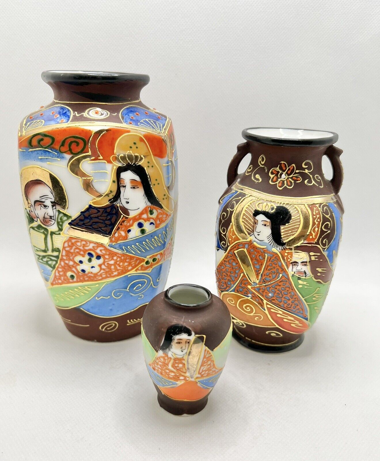 Vintage Japan hand painted Moriage Satsuma 3 piece vases