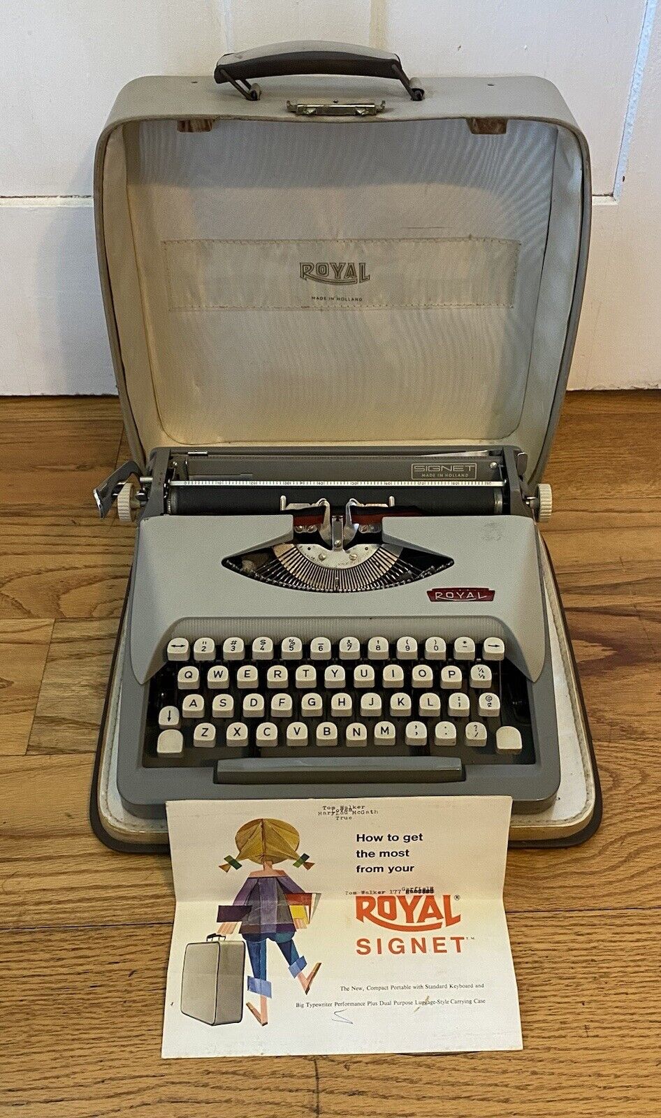 Royal Signet Manual Typewriter Low Profile Portable Cover Case Made In Holland