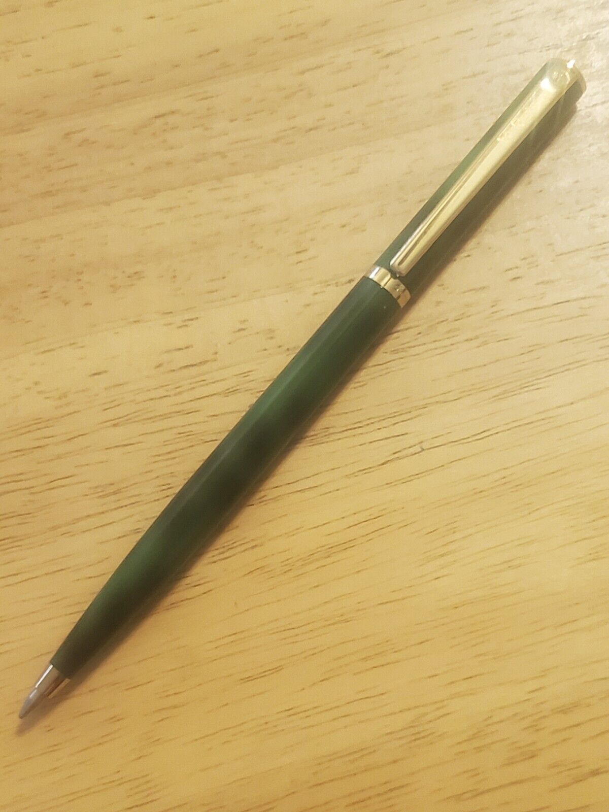 Elysee 70 line Laque Green ballpoint pen RARE PEN