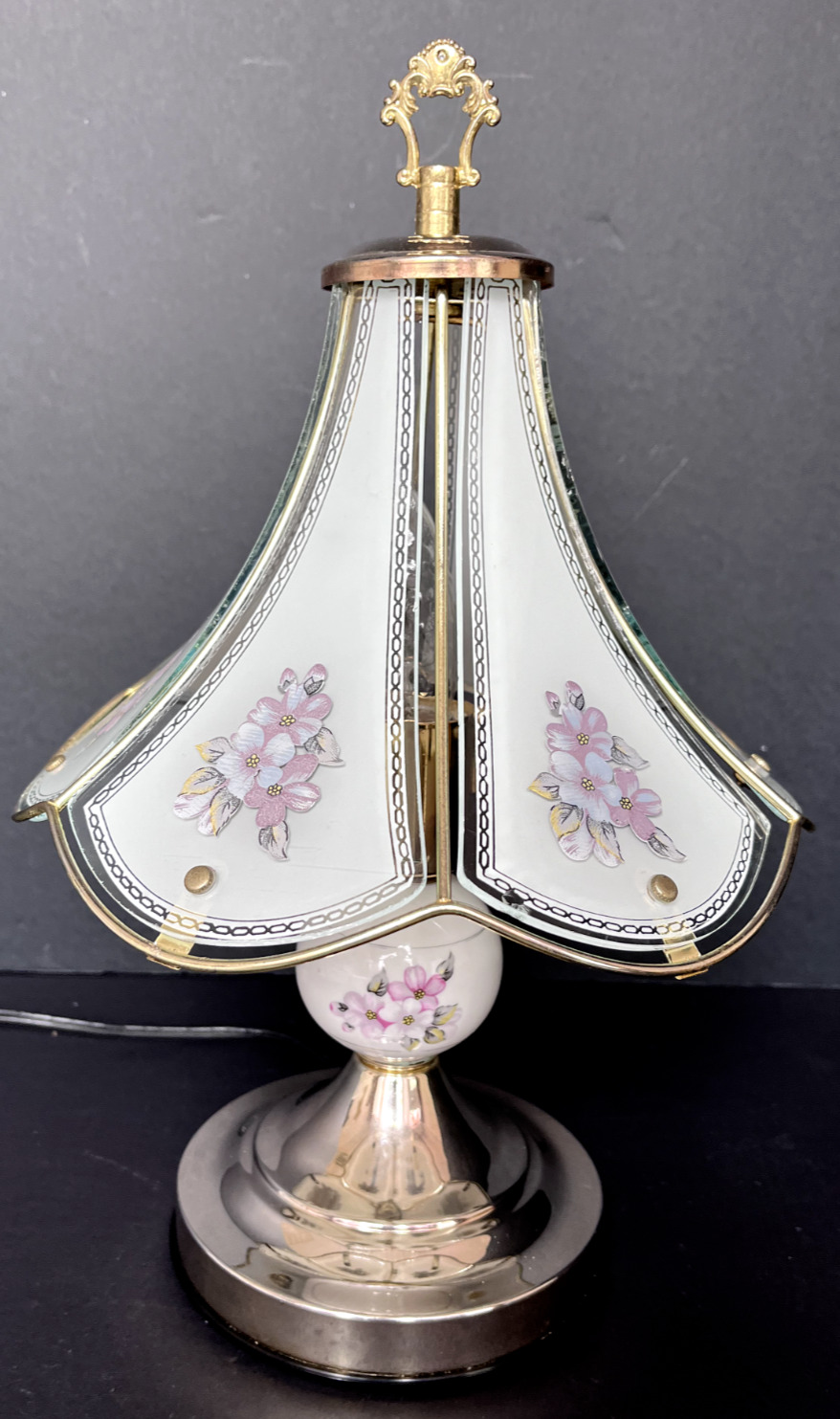 Vintage Umbrella Glass Paneled Floral Touch Lamp w/Porcelain & Metal Base