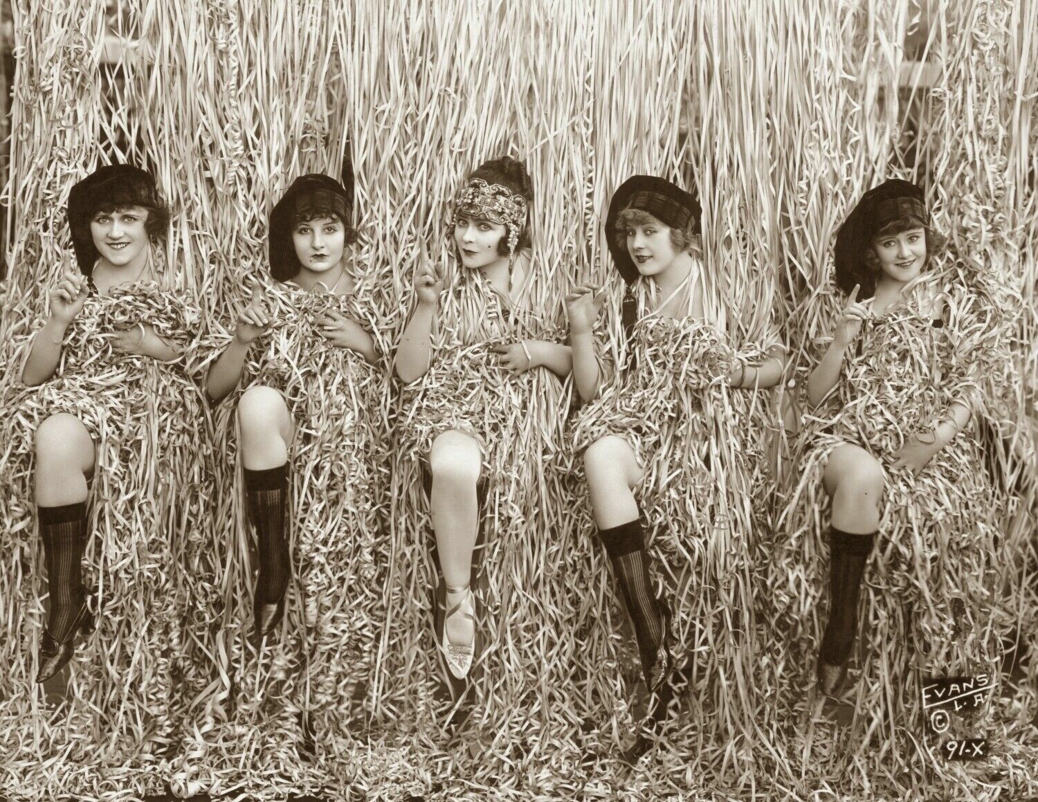 1918 Mack Sennett Beauties in Confetti Vintage Photograph 8.5\