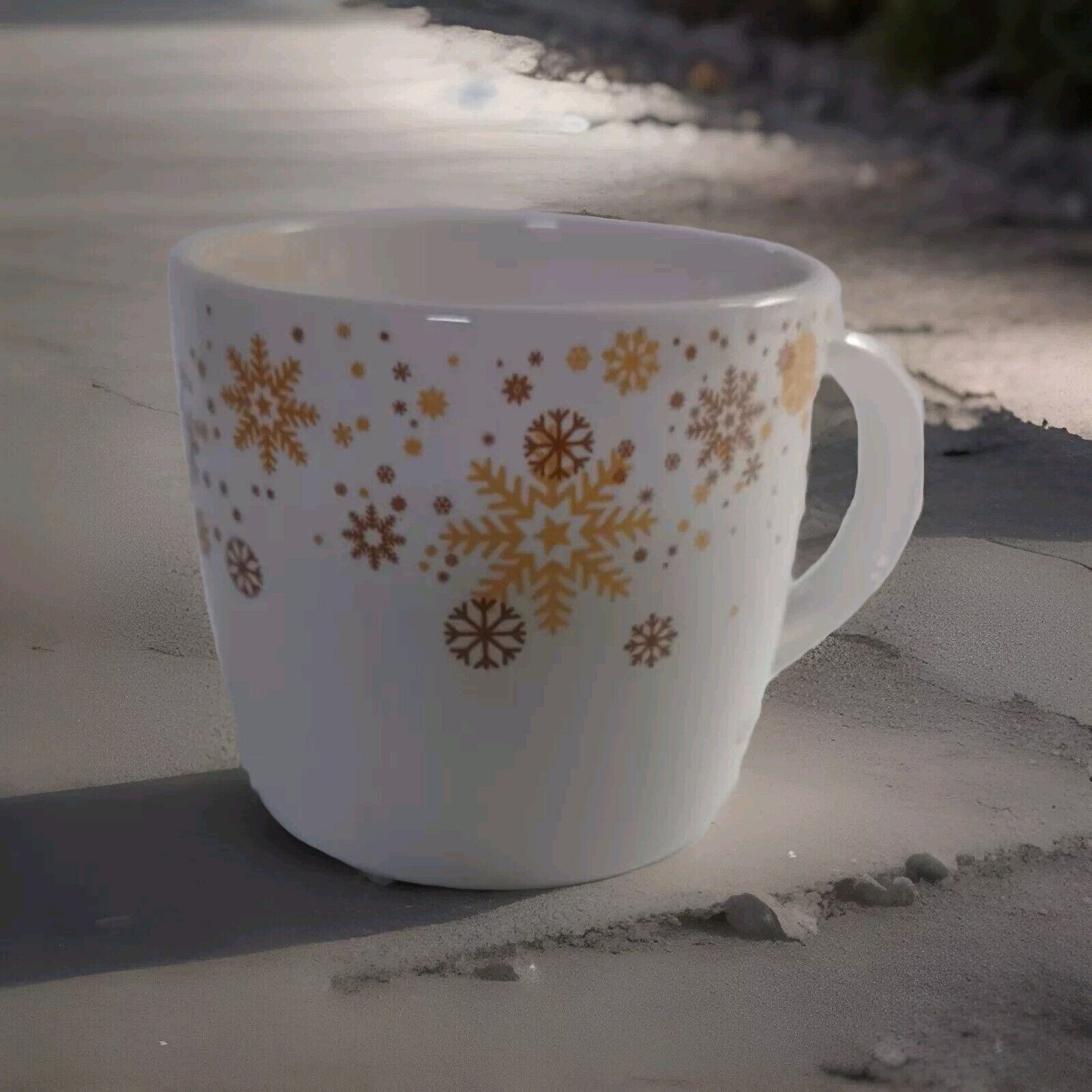 Godiva Coffee Mug Cup Chocolate White Gold Snowflakes Holiday Christmas Collect