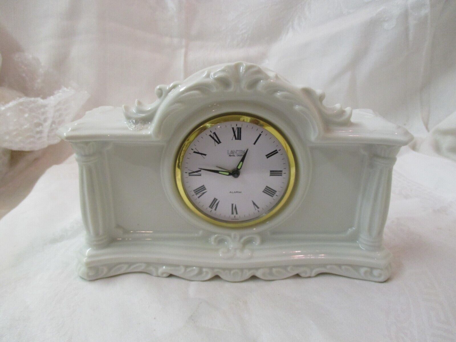 Vintage Japan Landex Royal Craft porcelain windup Alarm Clock runs