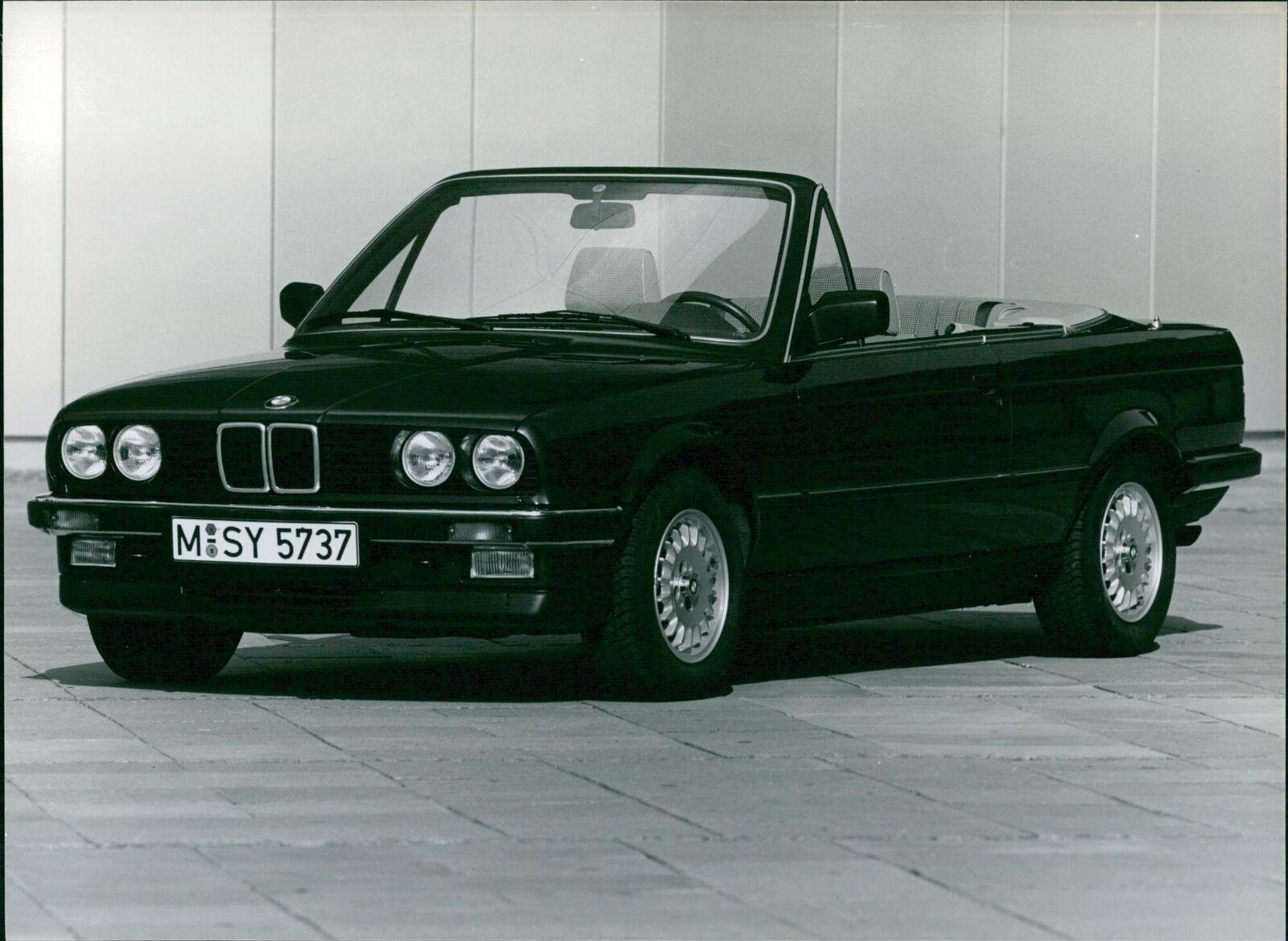 BMW 325 i convertible - Vintage Photograph 3453879
