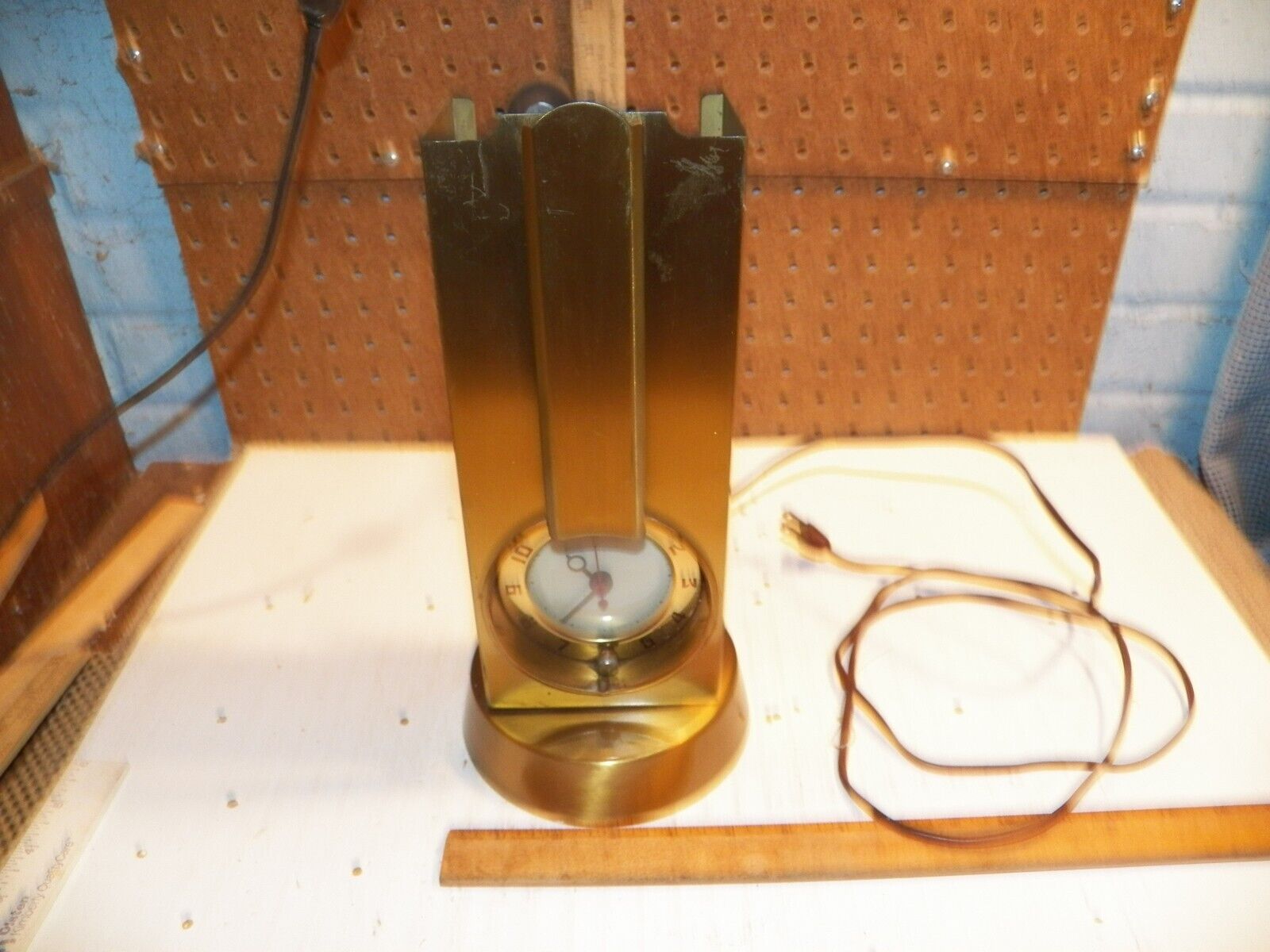 Vintage Art Deco STNOLA Tower Brass Tone Lamp & Clock w/ SESSIONS Clock