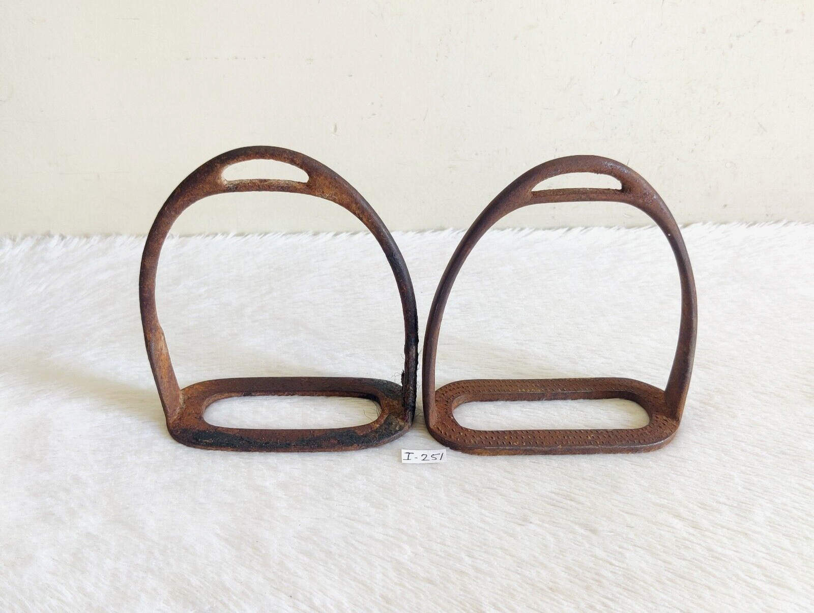Vintage Iron Horse Foot Rest Pair Paddle Stirrup Decorative Collectible I251