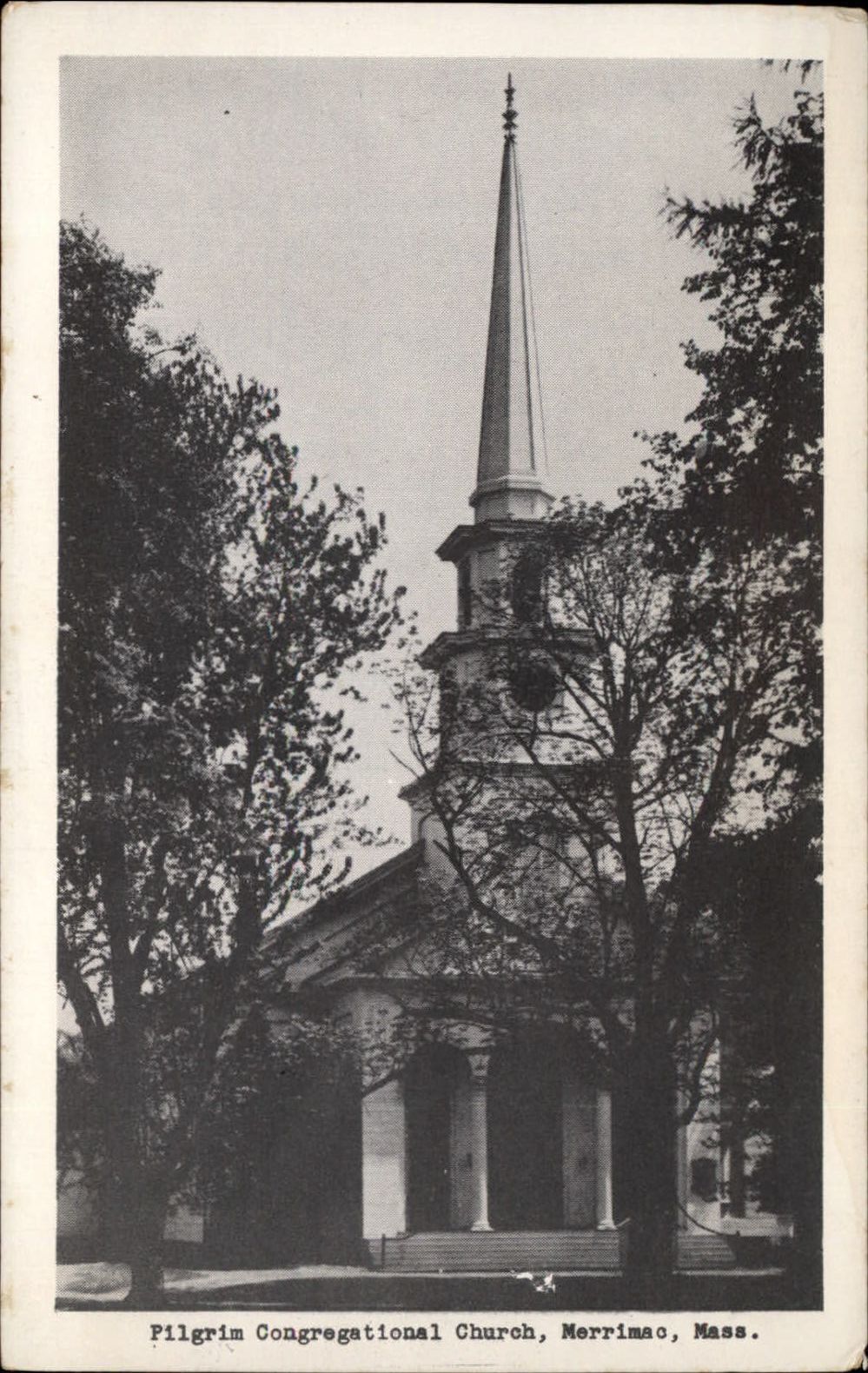 Massachusetts Merrimac Pilgrim Congregational Church ~ postcard sku413