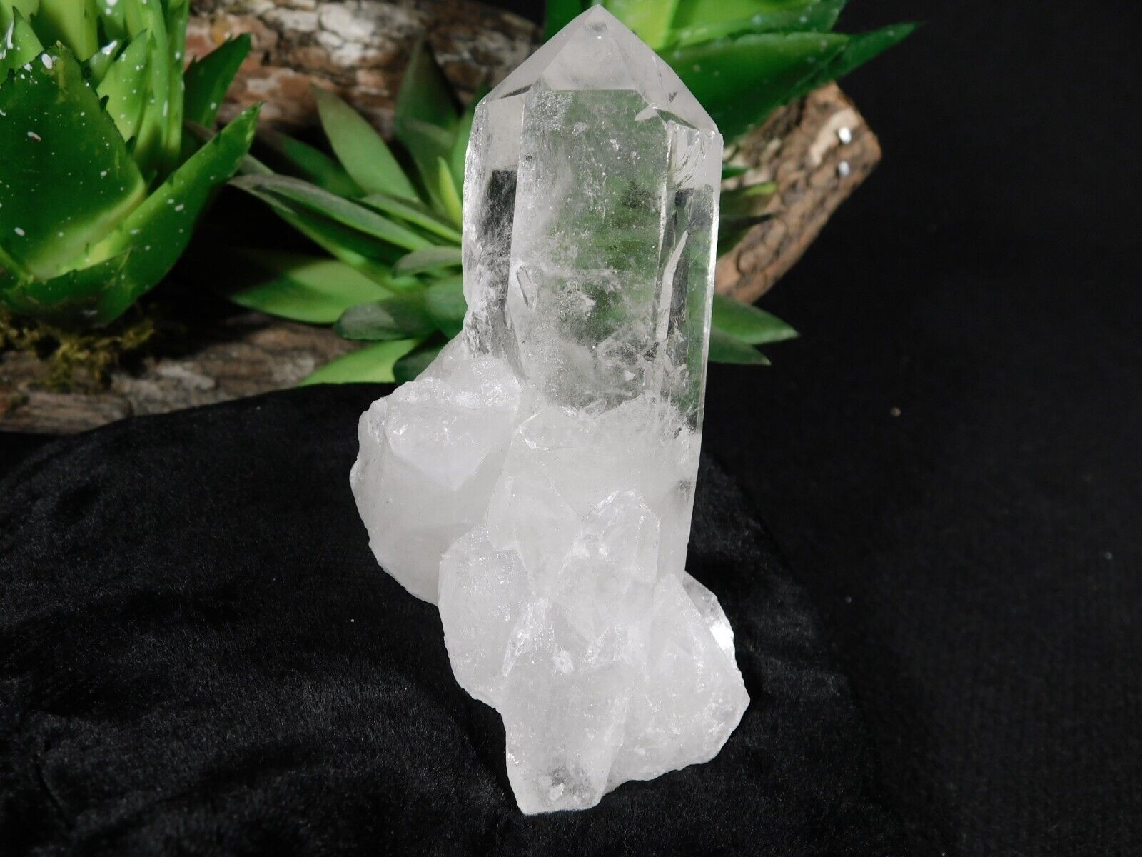 Long Very Translucent Quartz Crystal 100% Natural Brazil 148gr