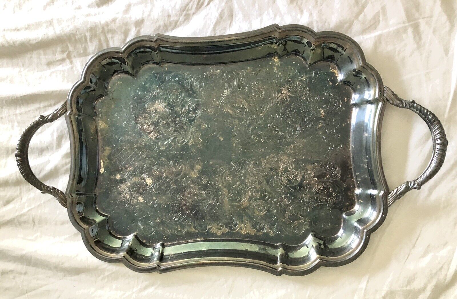 VINTAGE SILVER PLATE SERVING TRAY - BY VIKING PLATE CANADA