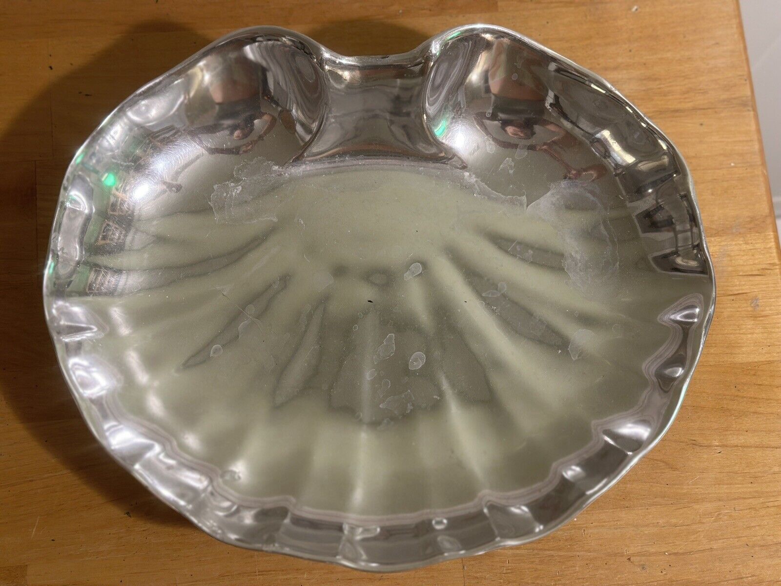 The Wilton Co RWP Pewter Aluminum Shell Dish (11.5” X 8.5” X 1.5”)