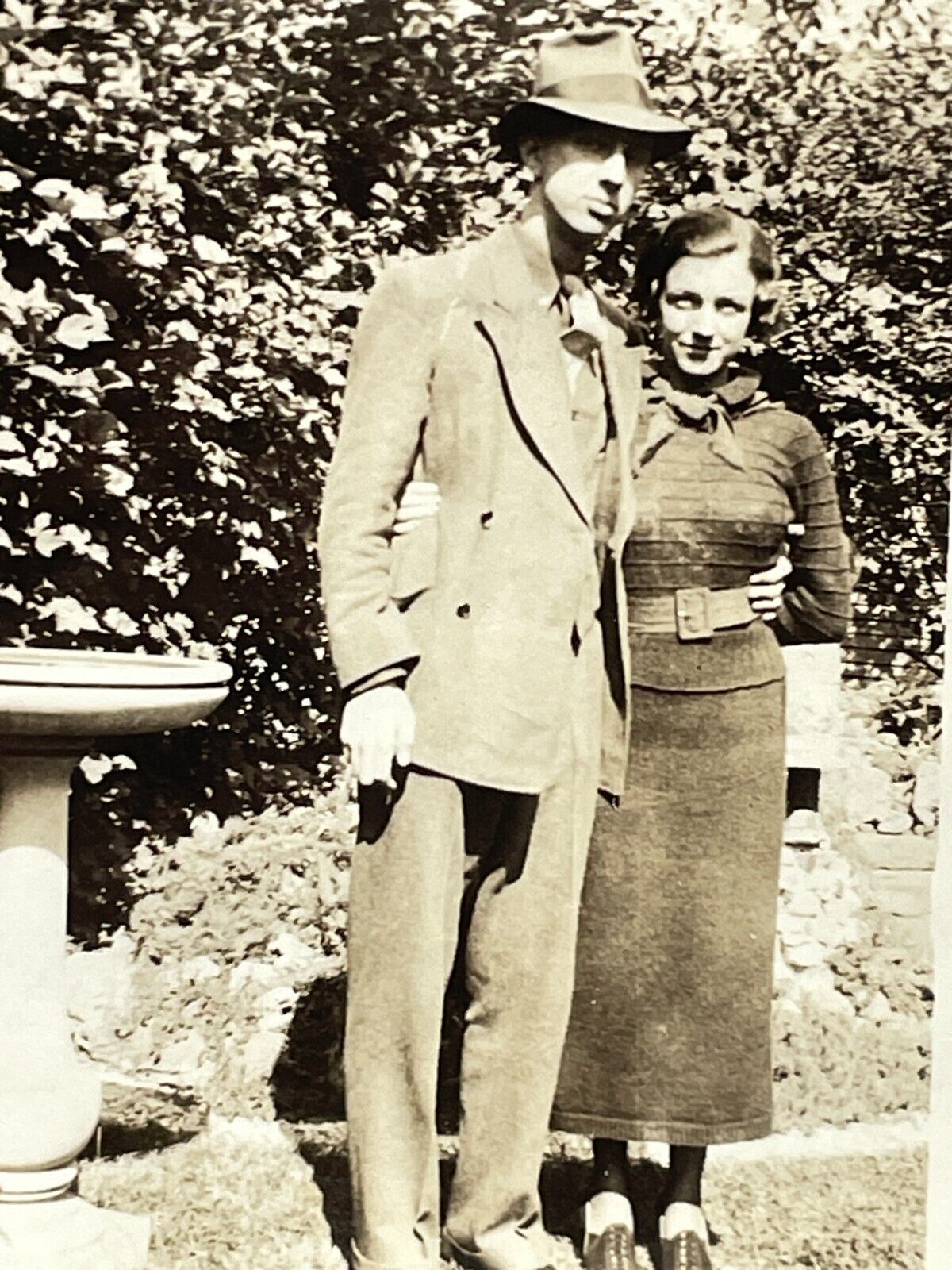 UA Photograph 1936 Cute Couple Handsome Man Pretty Woman Suit Fedora