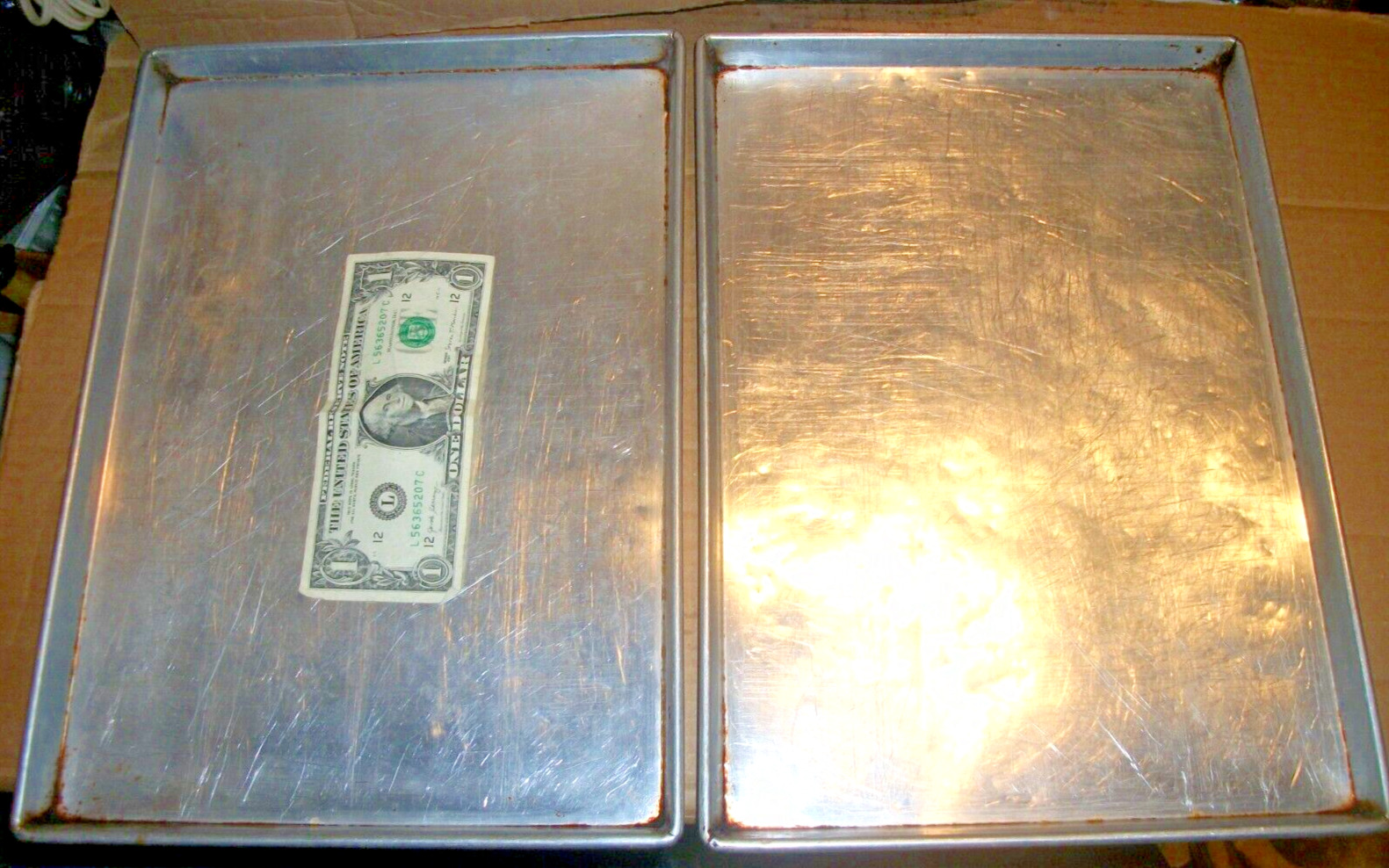 2 Vintage Thin Unbranded Aluminum Cookie Sheet Cake/Baking/Jelly Roll Pans