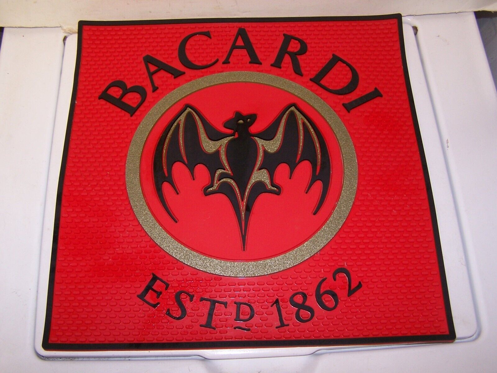 Red Black Bacardi BAT Rum Alcohol Spirit Bar Mat Barware Man Cave 17 x 17 nice
