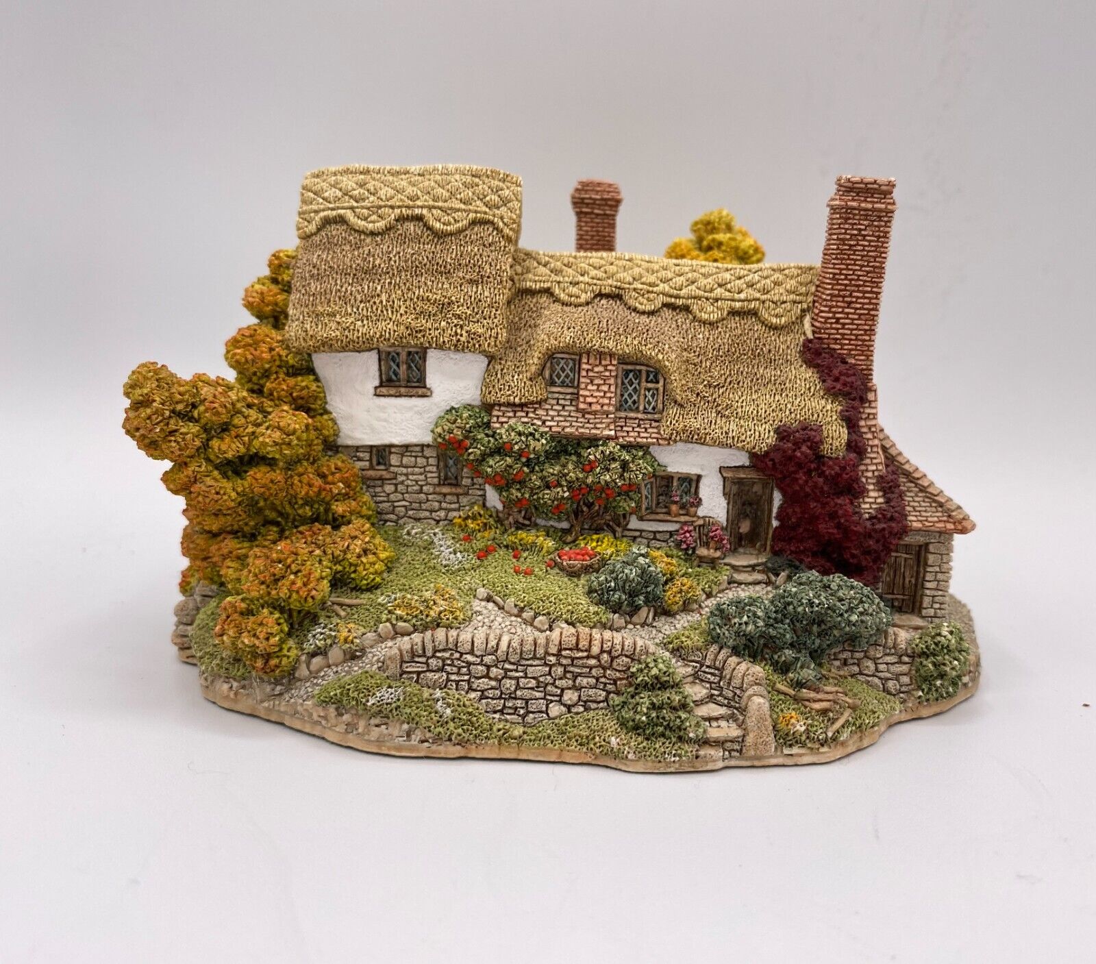 LilliPut Lane Orchard Farm Cottage English Collection South East 1994 Ma166