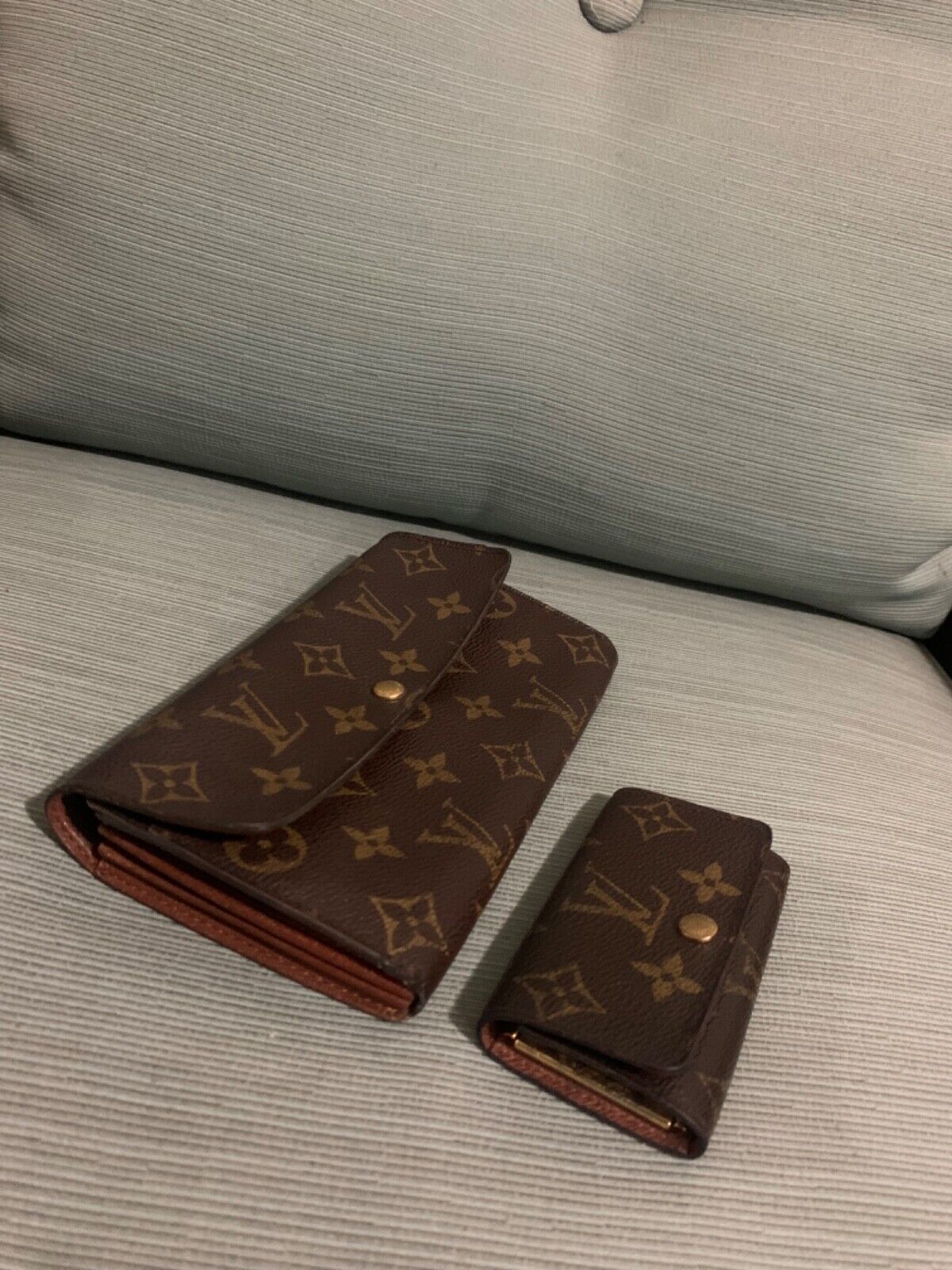 Authentic Louis Vuitton Monogram Sarah Long Wallet And A Matching 4 Key Holder