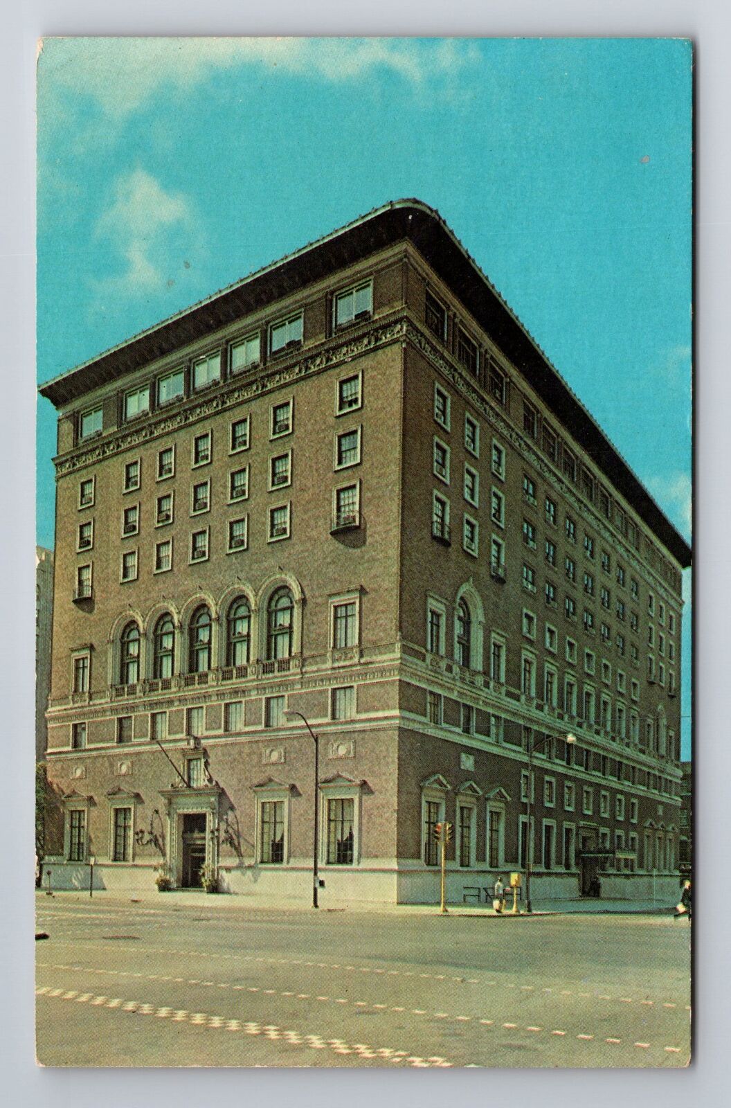 Indianapolis IN- Indiana, The Indianapolis Athletic Club, Vintage Postcard