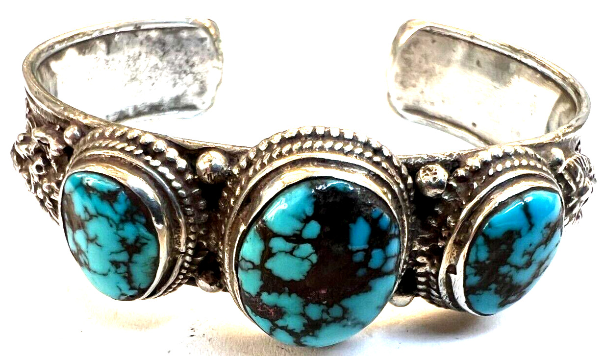 GORGEOUS VERY WELL MADE ATTENTION TO DETAIL STERLING TURQUOISE VINTAGE BRACELET