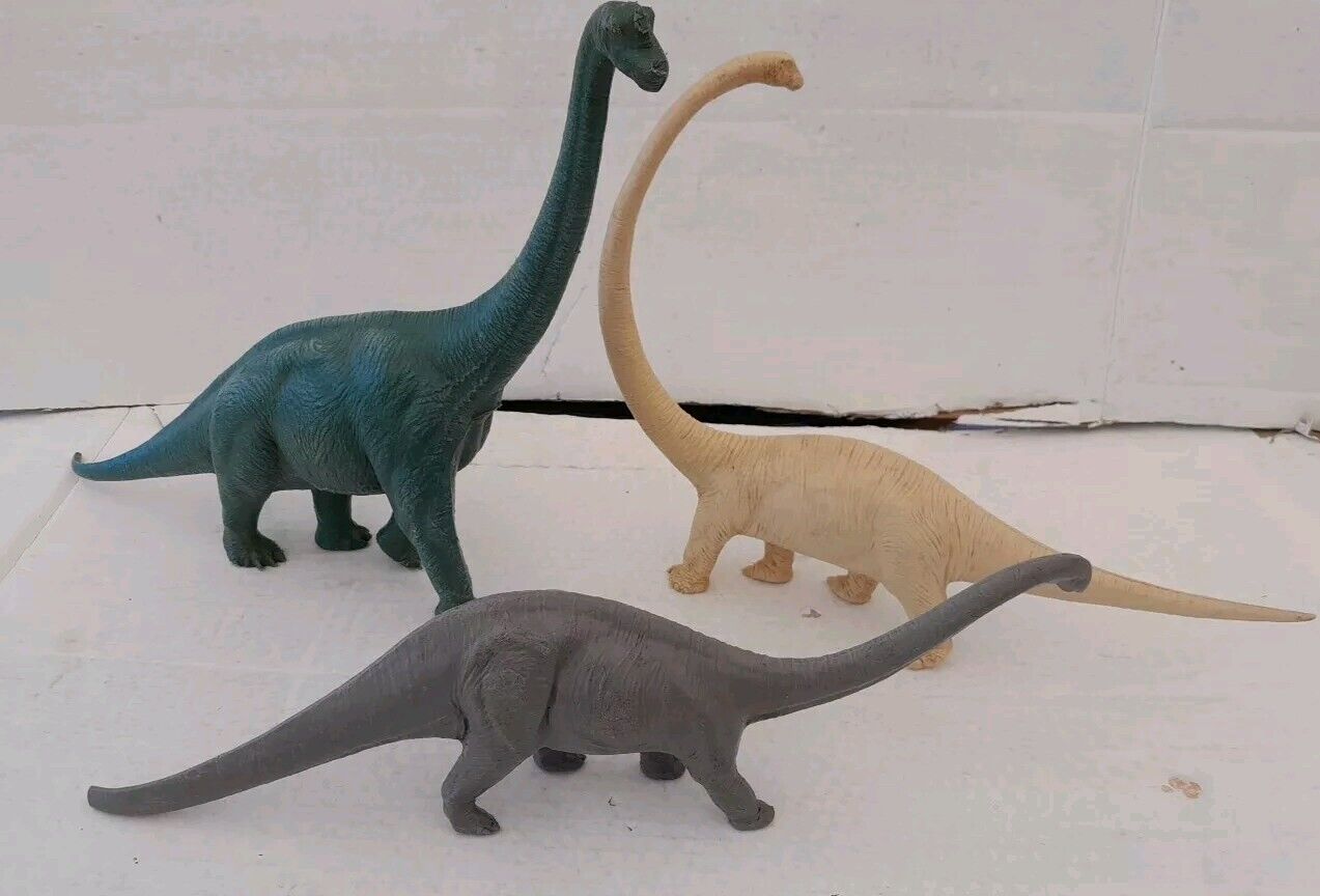 Invicta Classic Dinosaur Model Mamenchisaurus, Brachiosaurus & Diplodocus Bundle