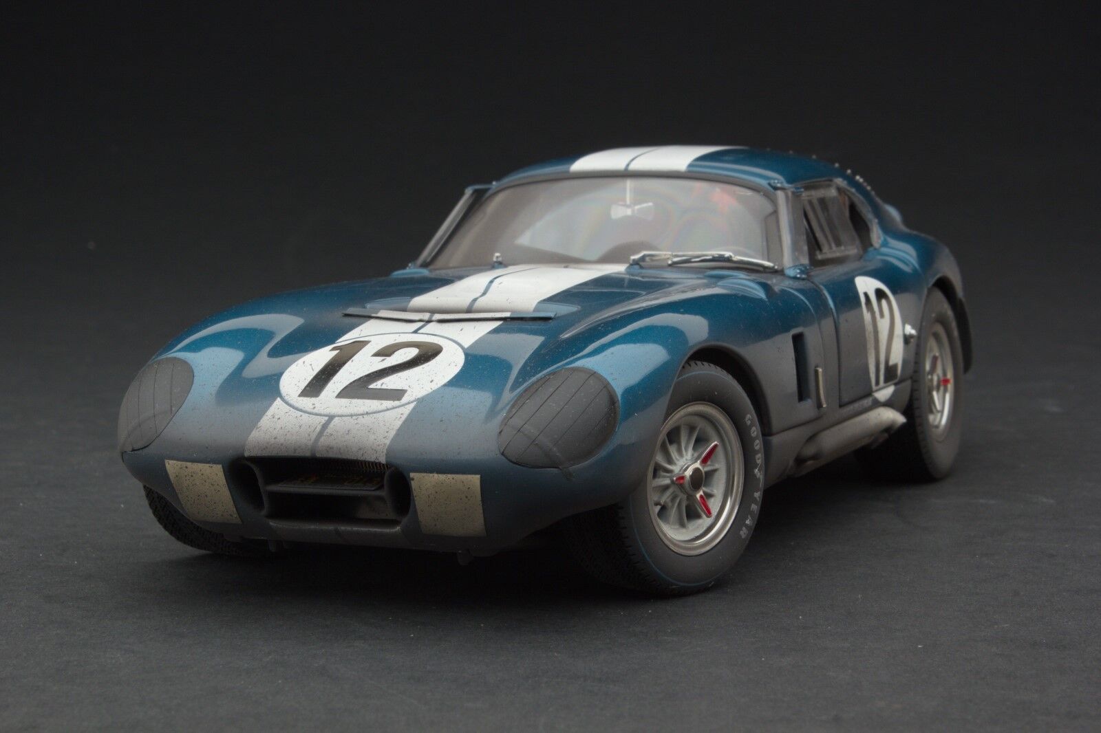 RACE WEATHERED | Exoto 1965 Cobra Daytona Le Mans | 1:18 | #RLG18012BFLP