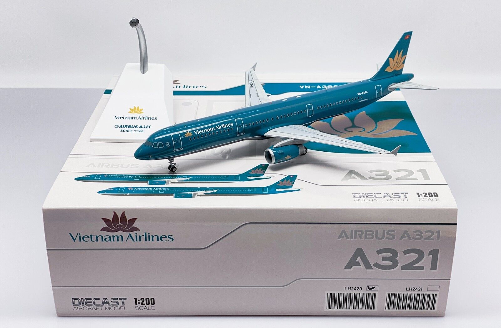 Vietnam Airlines A321 Reg: VN-A344 JC Wings Scale 1:200 Diecast Model LH2420 (E)