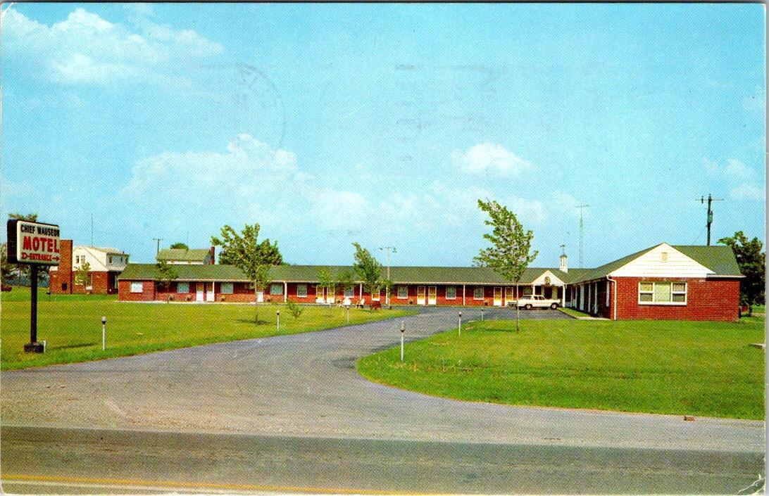 Wauseon, OH Ohio  CHIEF WAUSEON MOTEL  Roadside  FULTON COUNTY  1964 Postcard