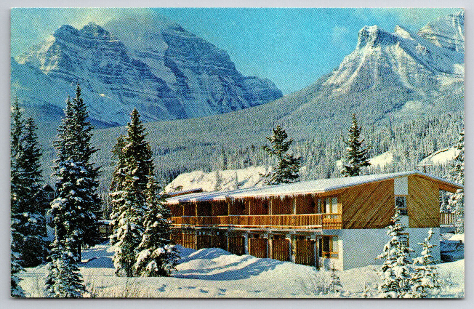 Vintage Canada Postcard Pipestone Lodge Motel