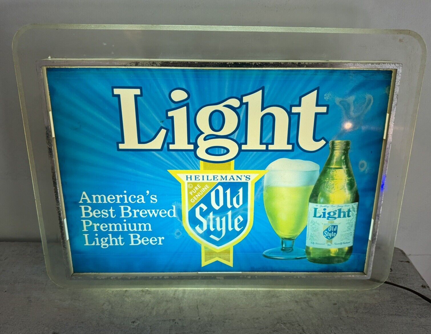 Vintage 1986 Old Style Light Beer Lighted Wall Sign Man Cave Bar Pub Vtg. 1980's