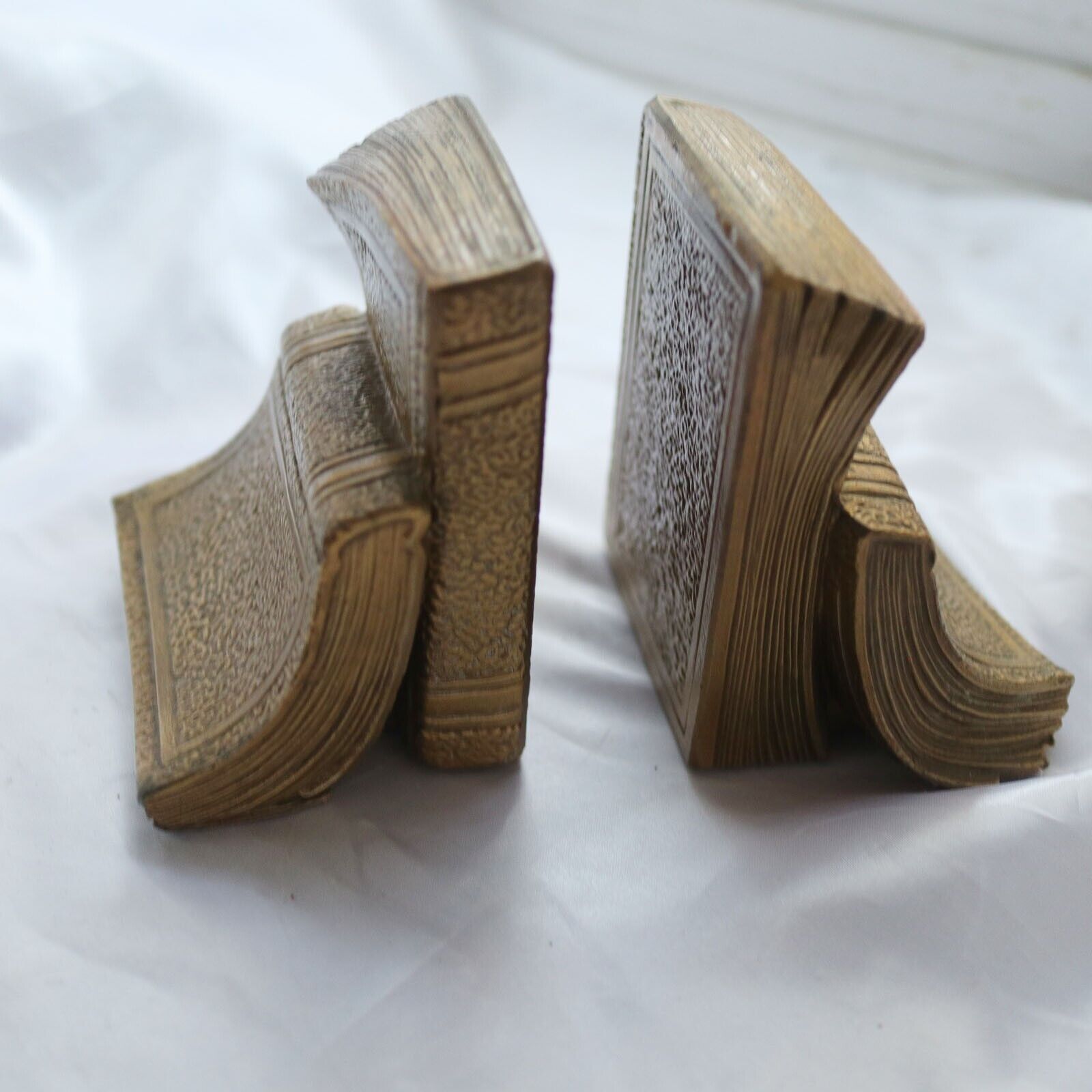 Vintage PM Craftsman Brass Metal Cast Stack of Cascading Books Book Ends MCM