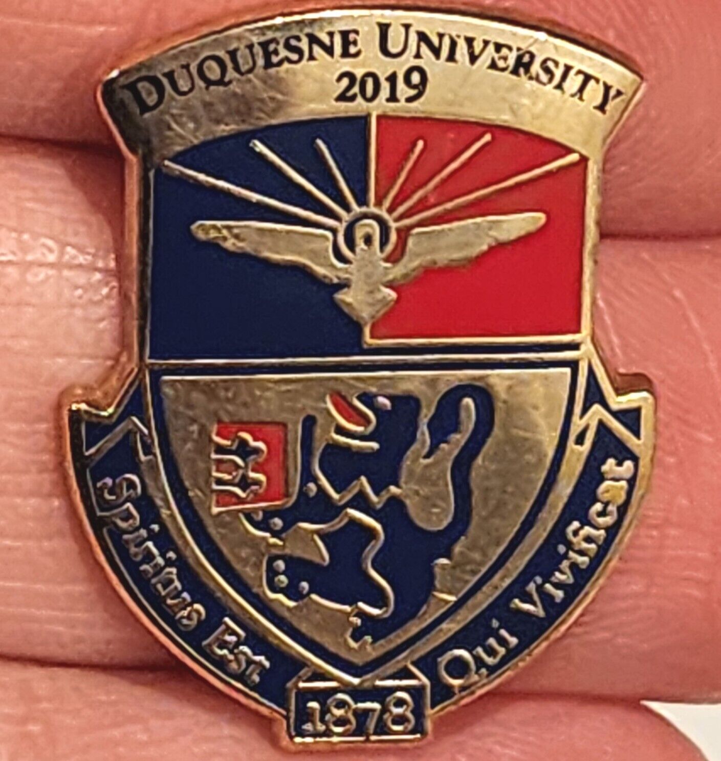 Duquesne University Lapel Pin Crest Badge 2019 Pittsburgh PA Research Nursing 