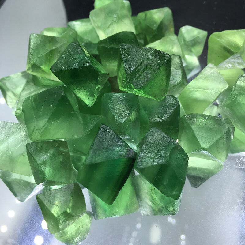 100g Natural green Fluorite Crystal Octahedrons Rock Specimen China 12-18pcs