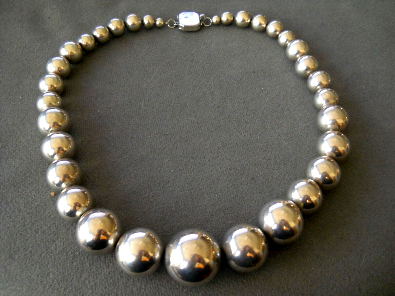 Native American Sterling Silver Round Navajo Pearls Bead Necklace 19\