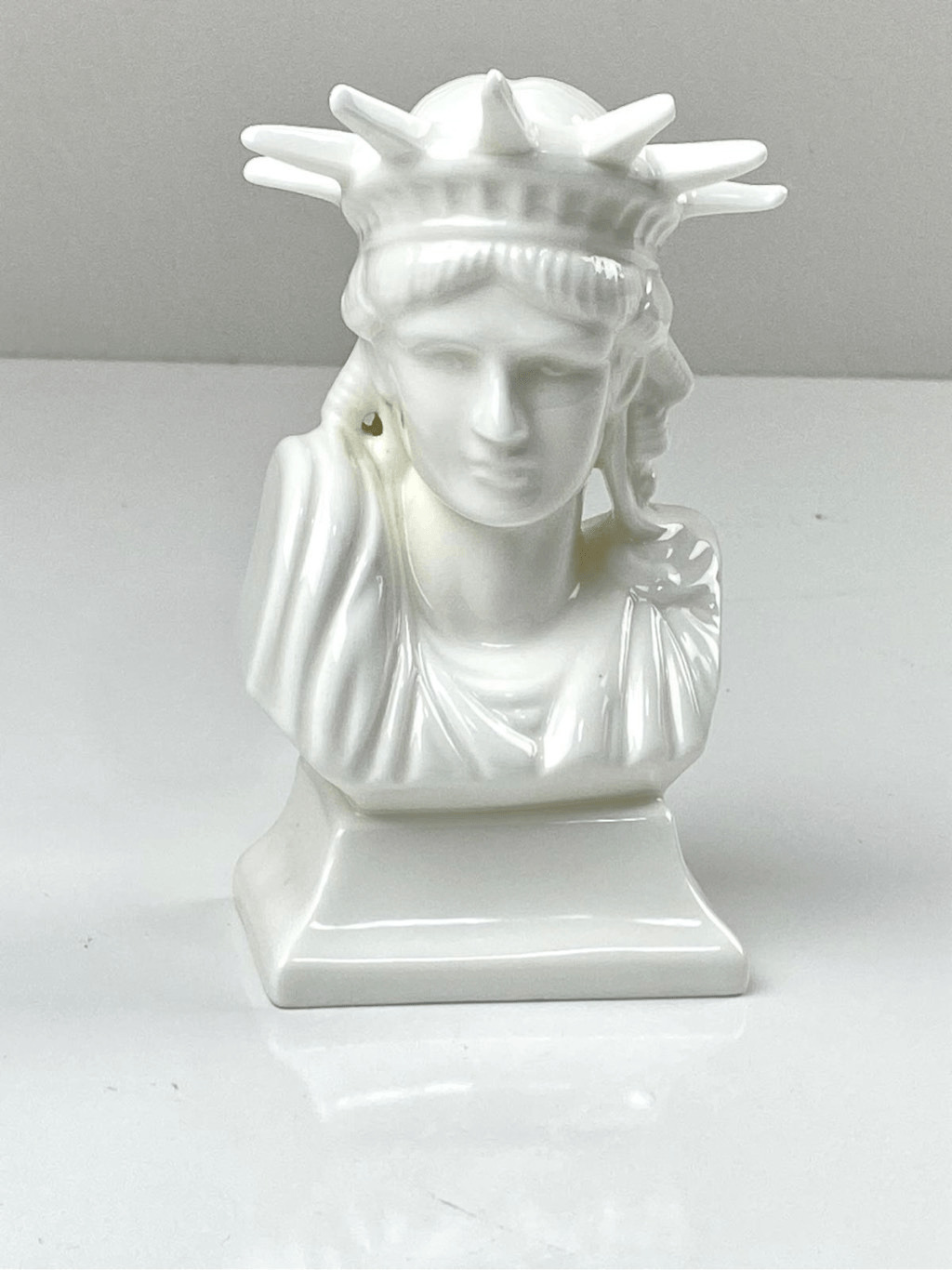 Statue Of Liberty Genuine Bone China Figurine Small Bust Taiwan 5in White EA1899