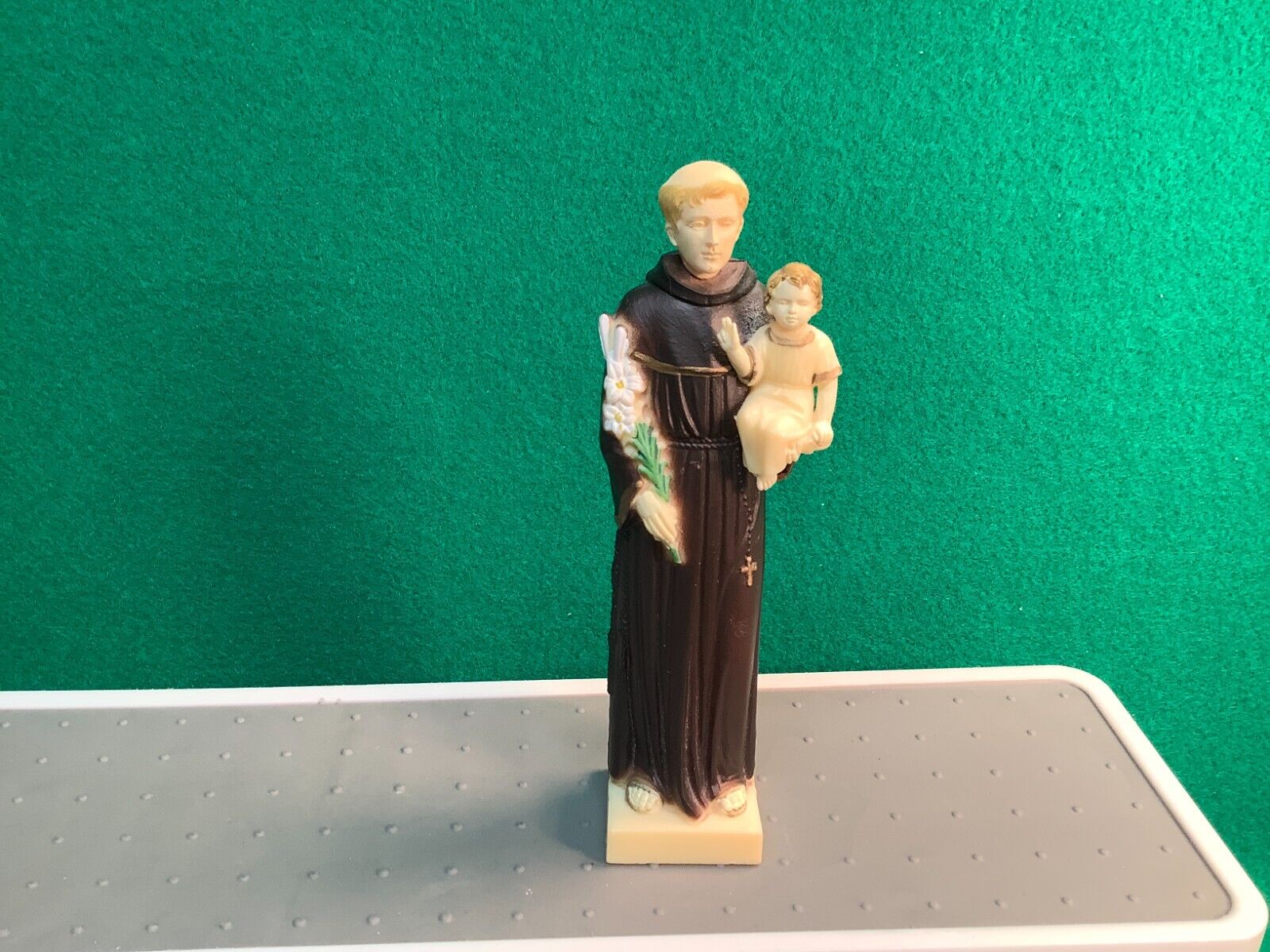 St. Anthony With Baby Jesus Plastic Statue, 5” Tall