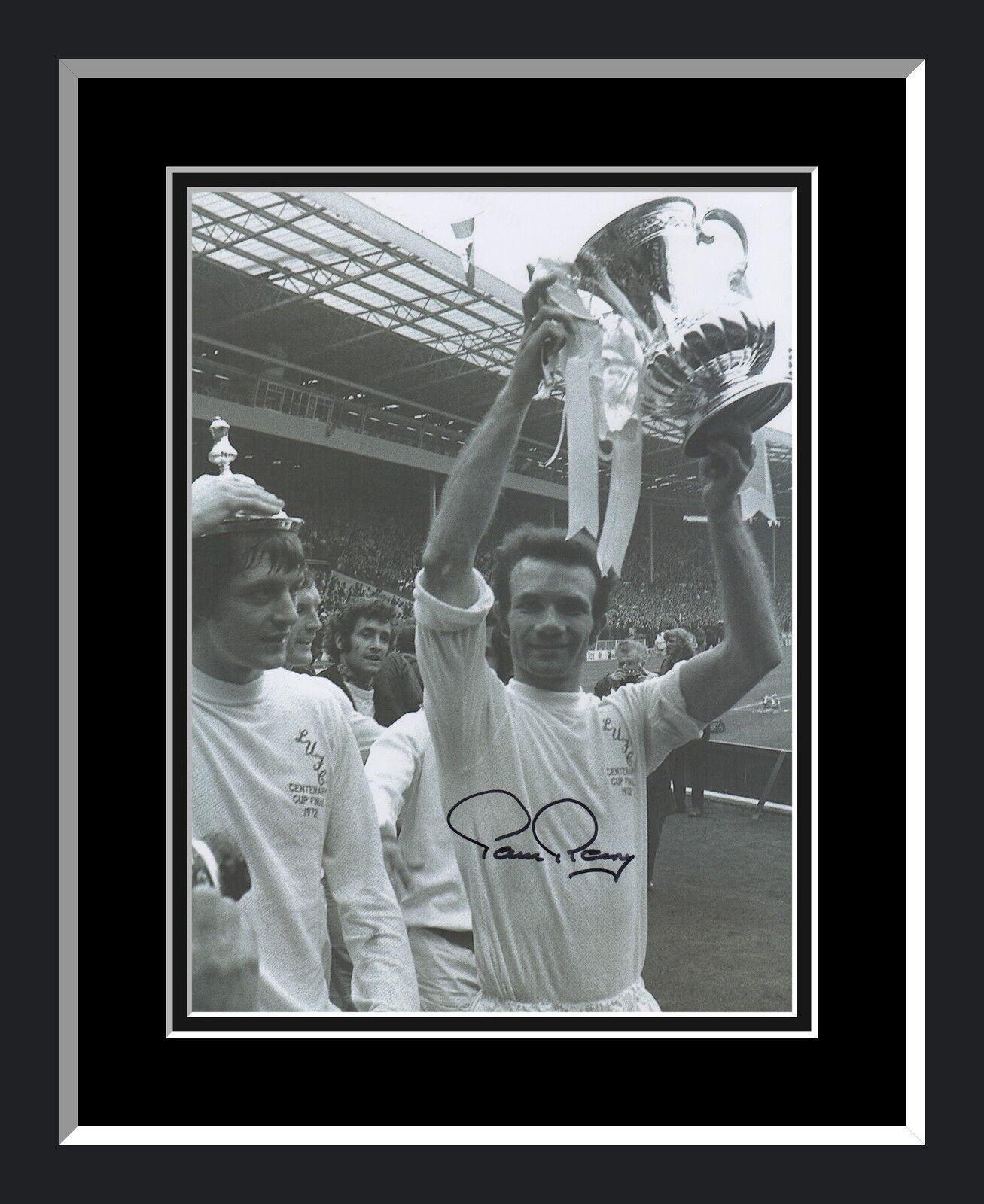 New Paul Reaney Leeds 1972 Signed And Framed Football Photgraph