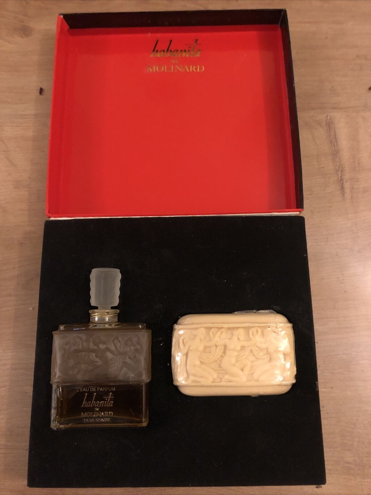 Real perfume Molinard Lalique Habanita bottle 30ml1 soap + sculpted women Lalique