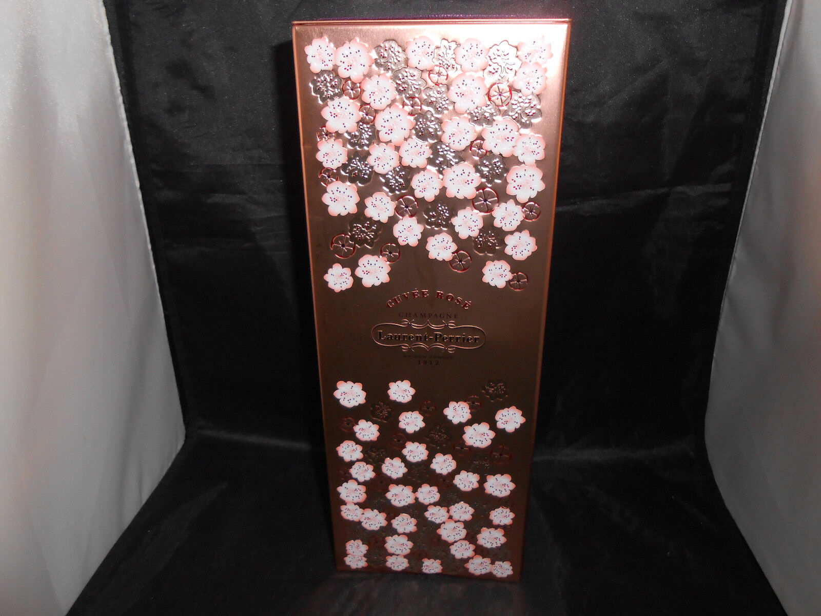 LAURENT-PERRIER CUVEE ROSE COLLECTORS DISPLAY TIN RARE COLLECTIBLE BOX CHAMPAGNE