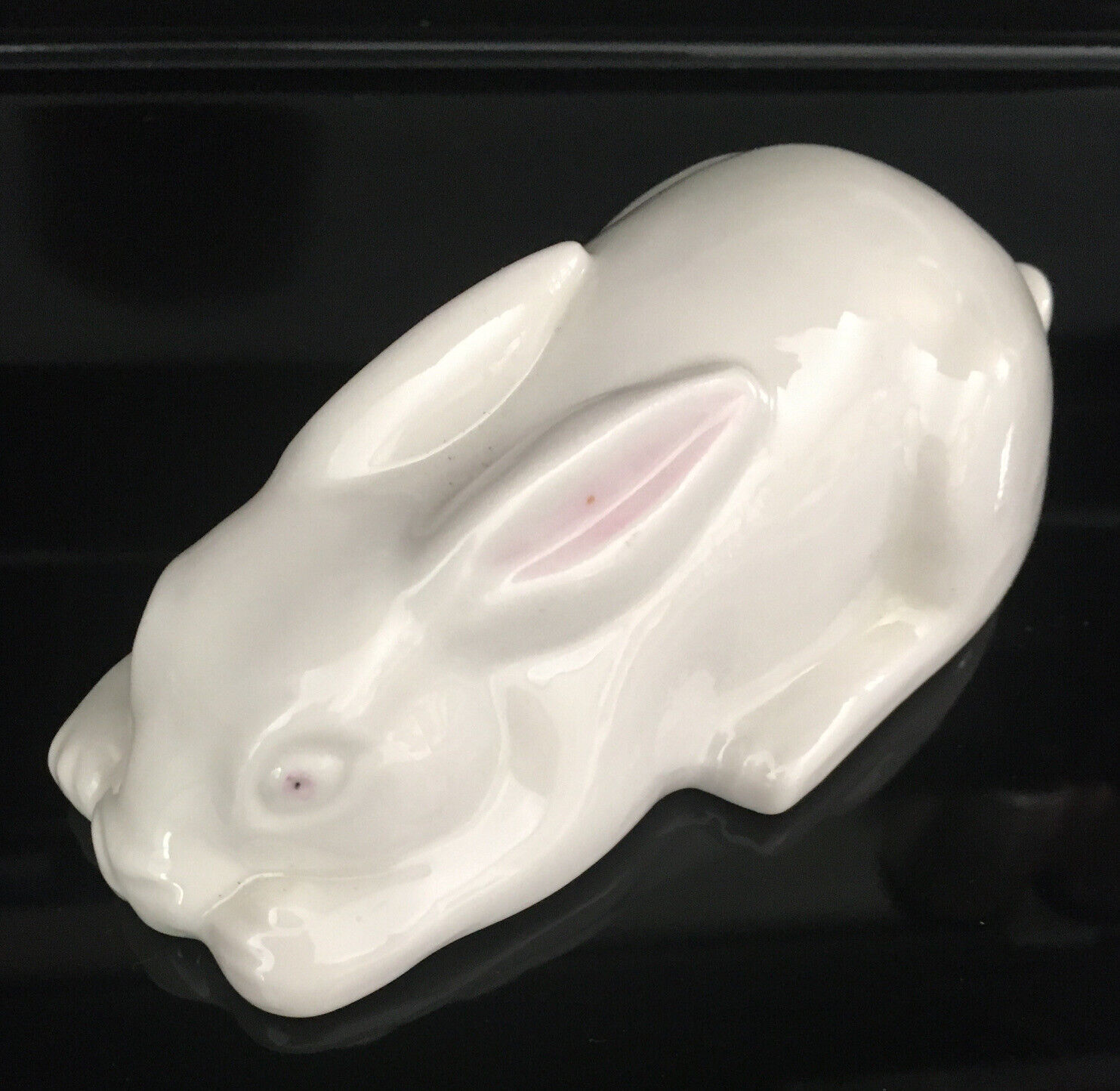 Vintage Belleek White Baby Rabbit Irish Fine Porcelain Bunny Figurine # 0425 (5)