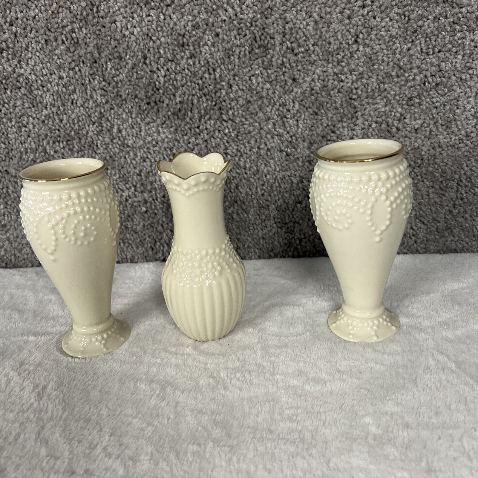 Set Of 3 Lenox Fine China Bud Vases Ivory Embossed Beading Gold Trim 5”