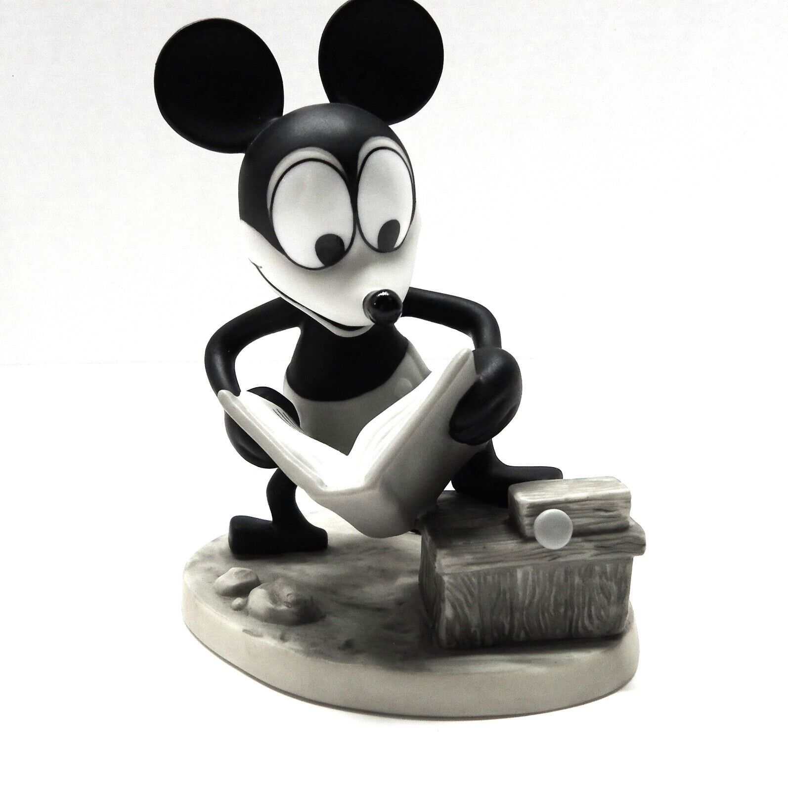 WDCC How to Fly Mickey Mouse Figurine from Walt Disney\'s Plane Crazy
